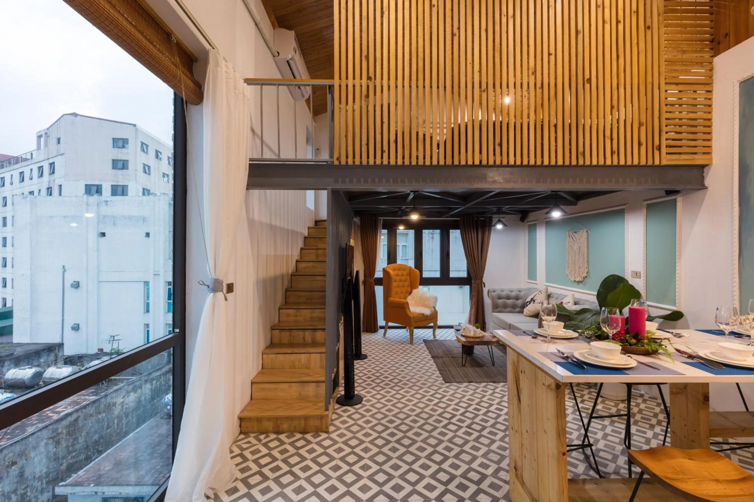 Photo of the whole room in SaziHome Le Thanh Tong Hanoi