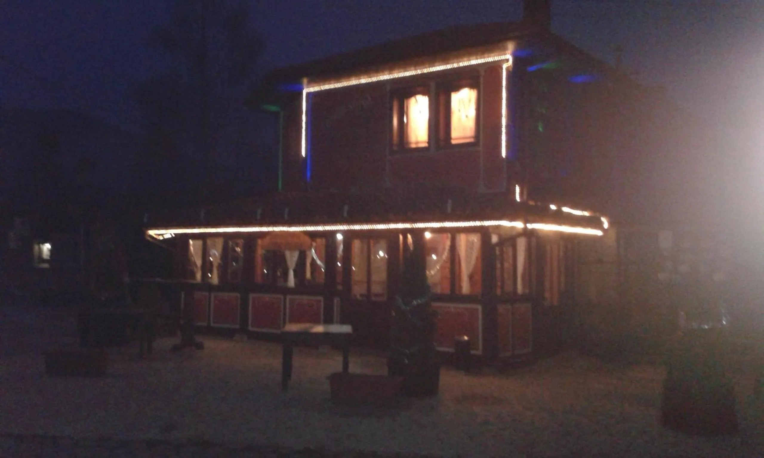 Night in Chuchura Family Hotel