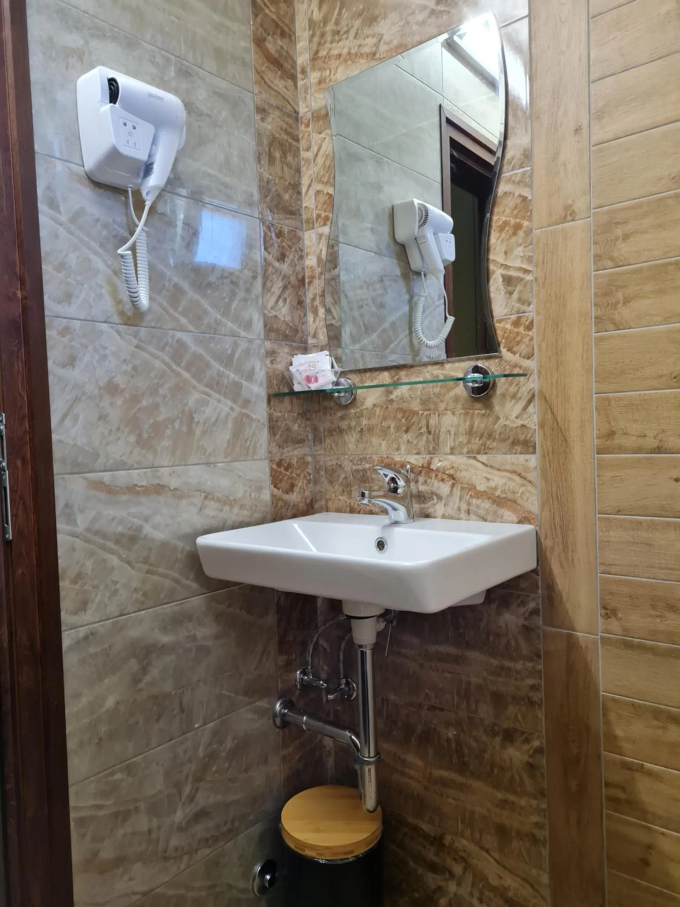 Chuchura Family Hotel