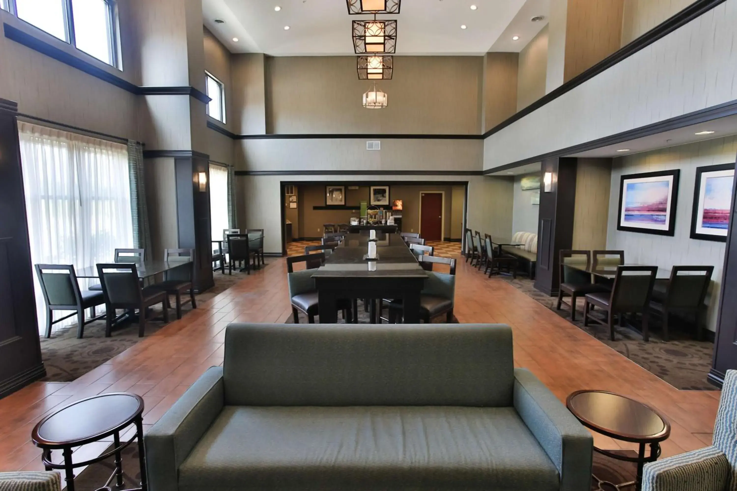 Restaurant/places to eat in Hampton Inn & Suites Middlebury Restaurant/places to eat in Hampton Inn & Suites Middlebury