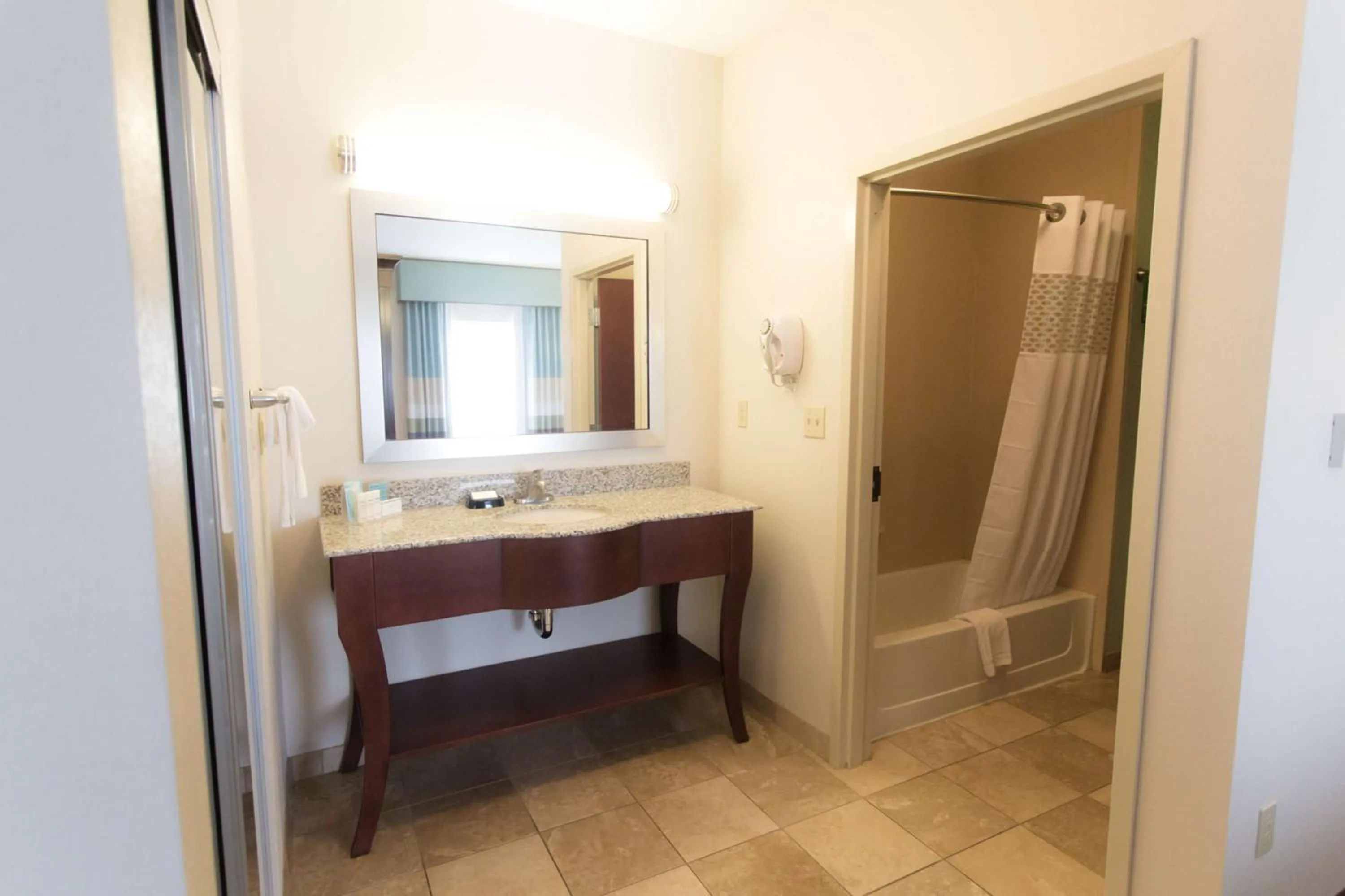 Bathroom in Hampton Inn & Suites Middlebury