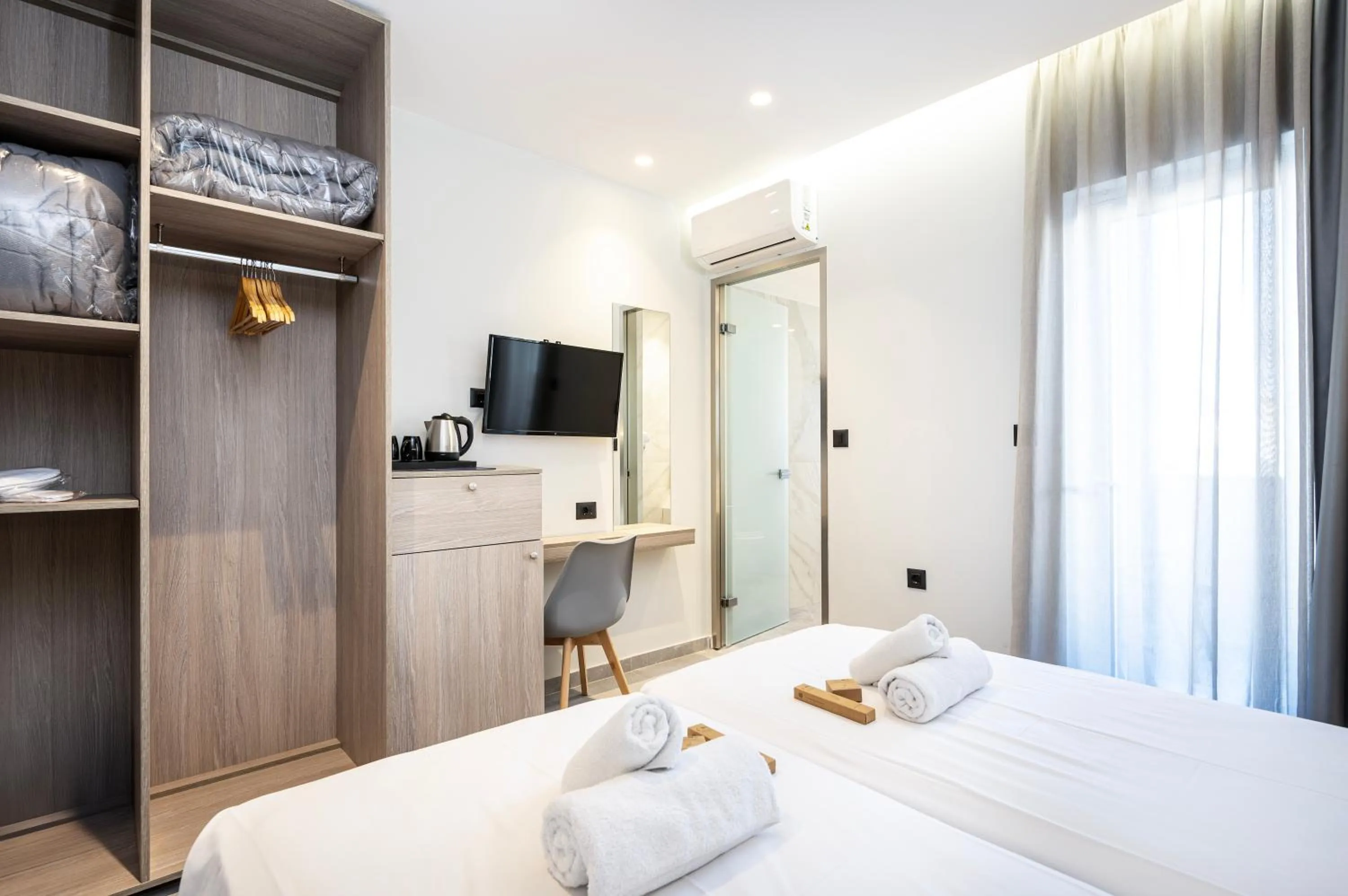 Bed in Sonia Hotel & Suites - Adults Only