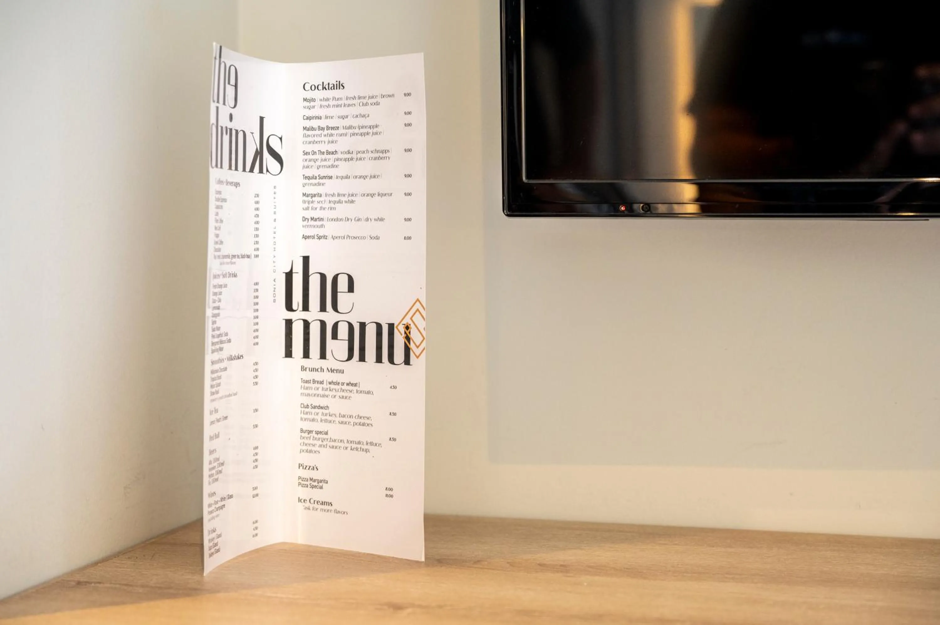 Restaurant/places to eat in Sonia Hotel & Suites - Adults Only