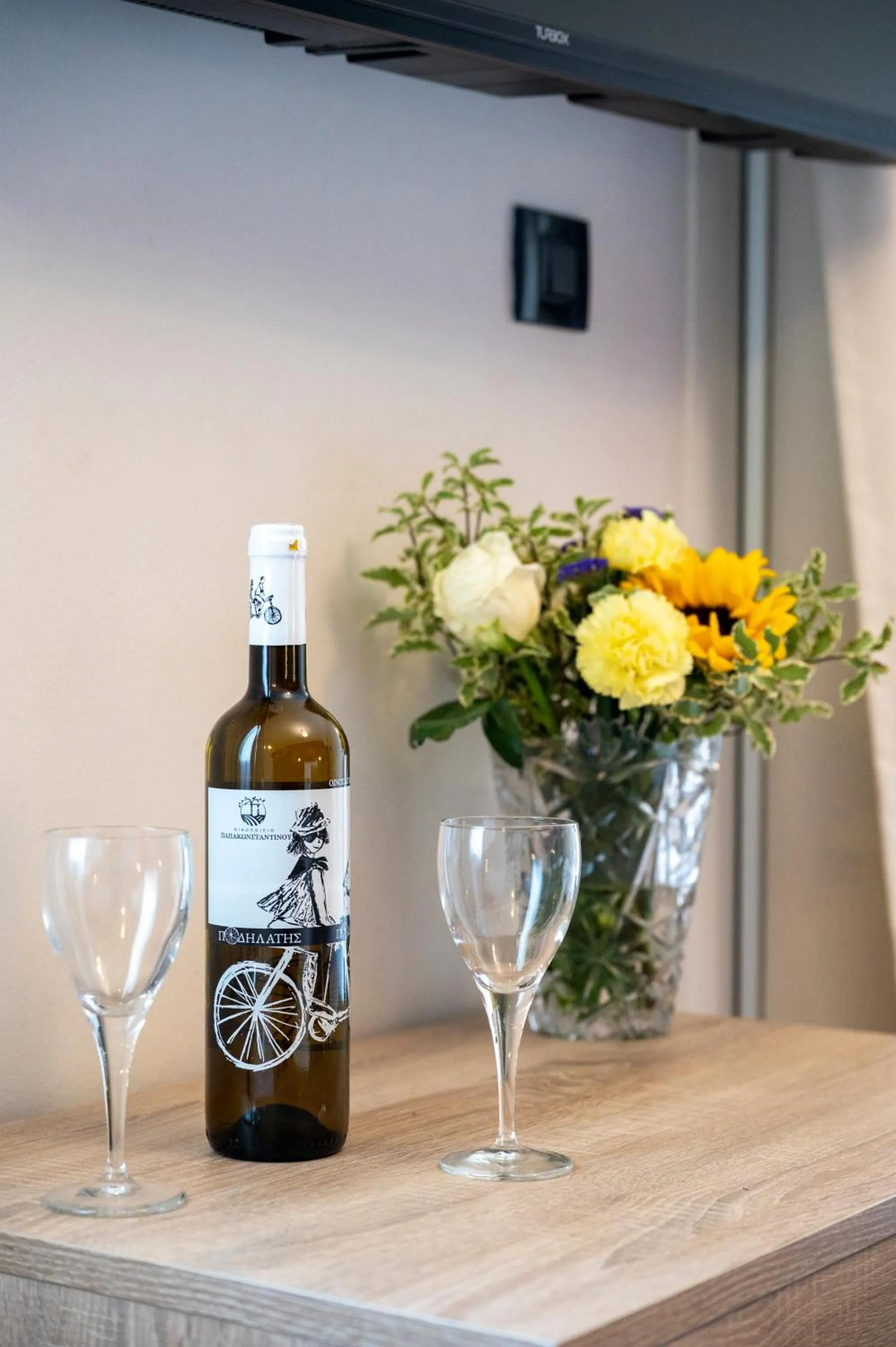 Drinks in Sonia Hotel & Suites - Adults Only