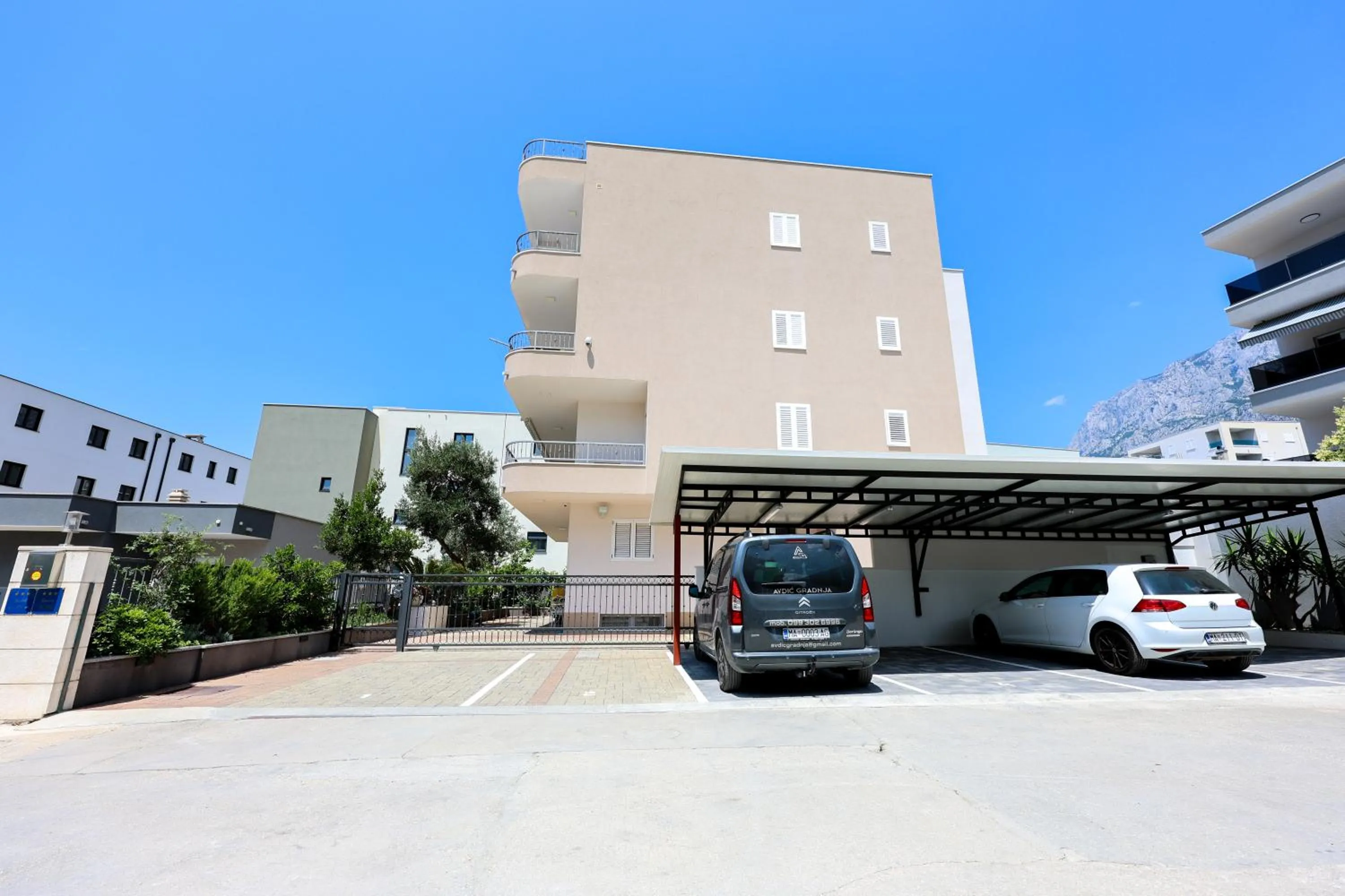 Apartments Avdić