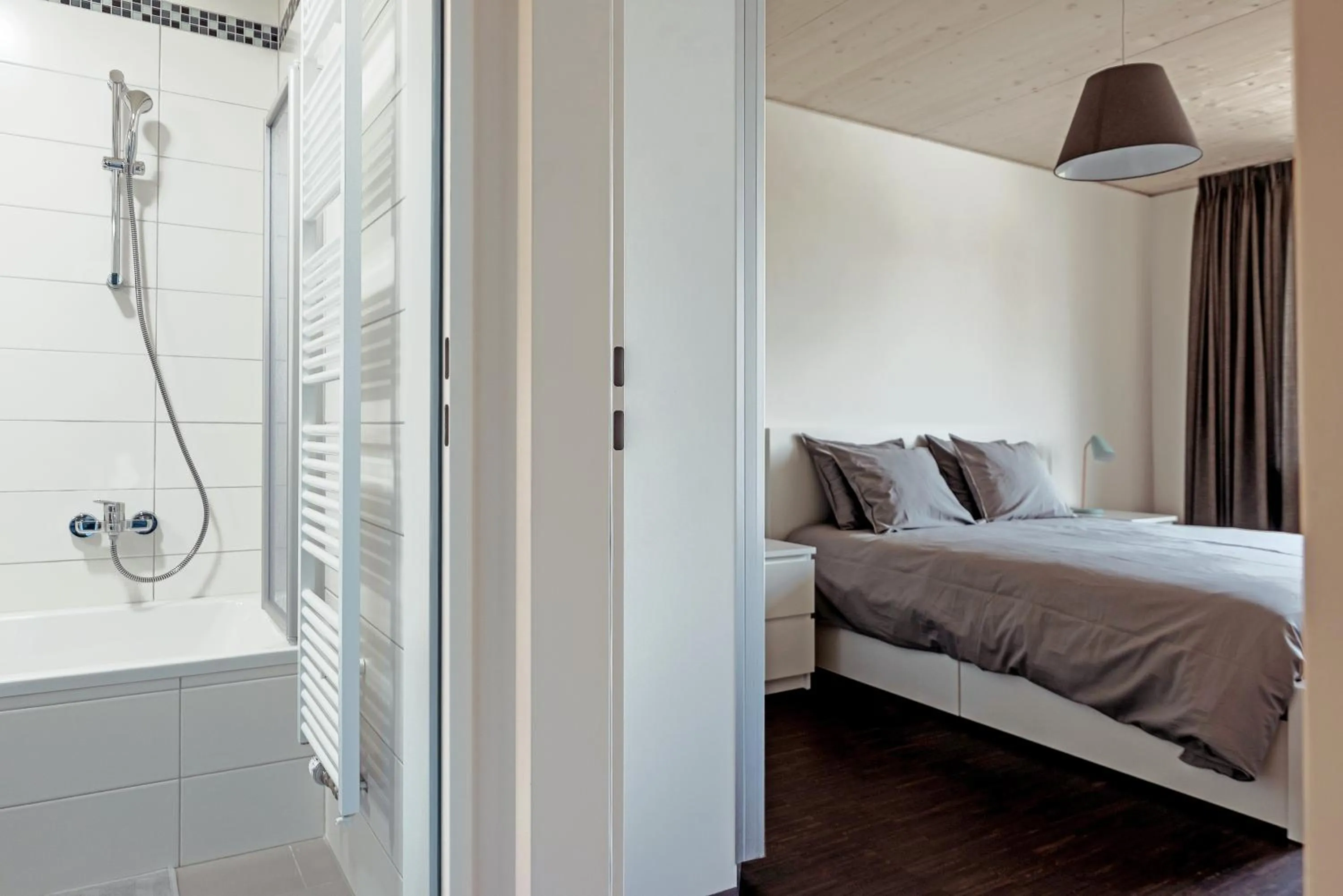 Bedroom, Bed in Vistay apartments