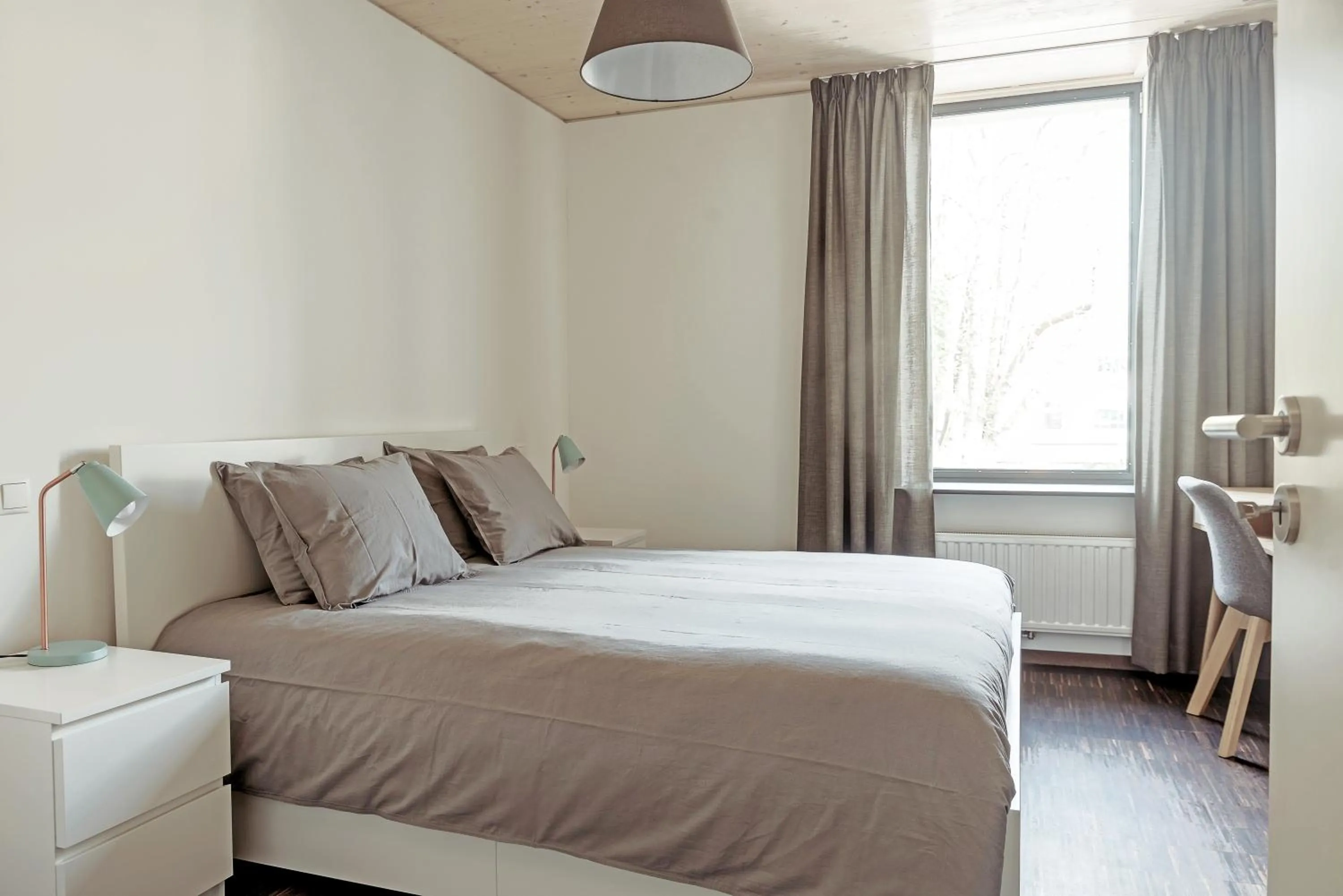 Bedroom, Bed in Vistay apartments