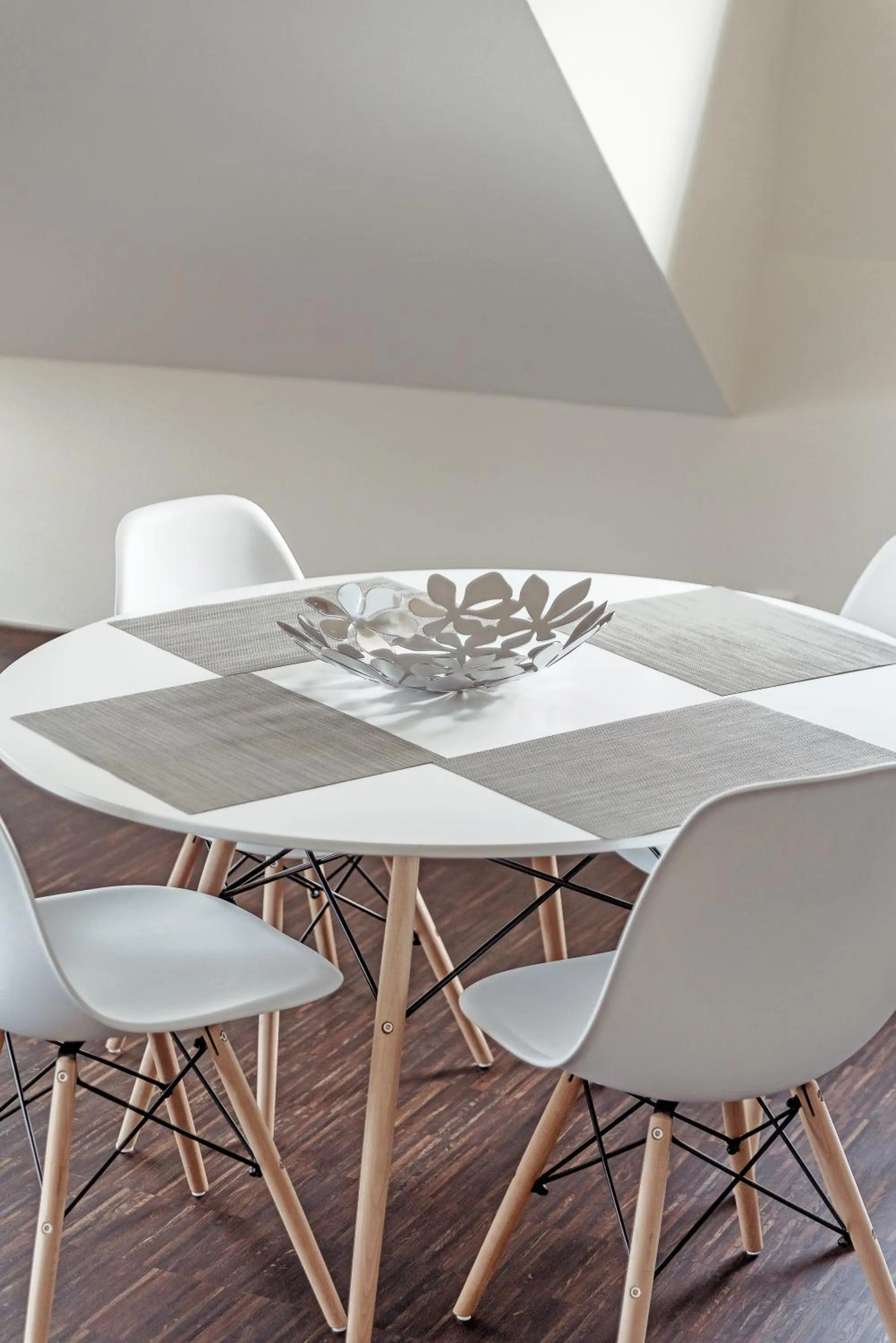 Dining area in Vistay apartments