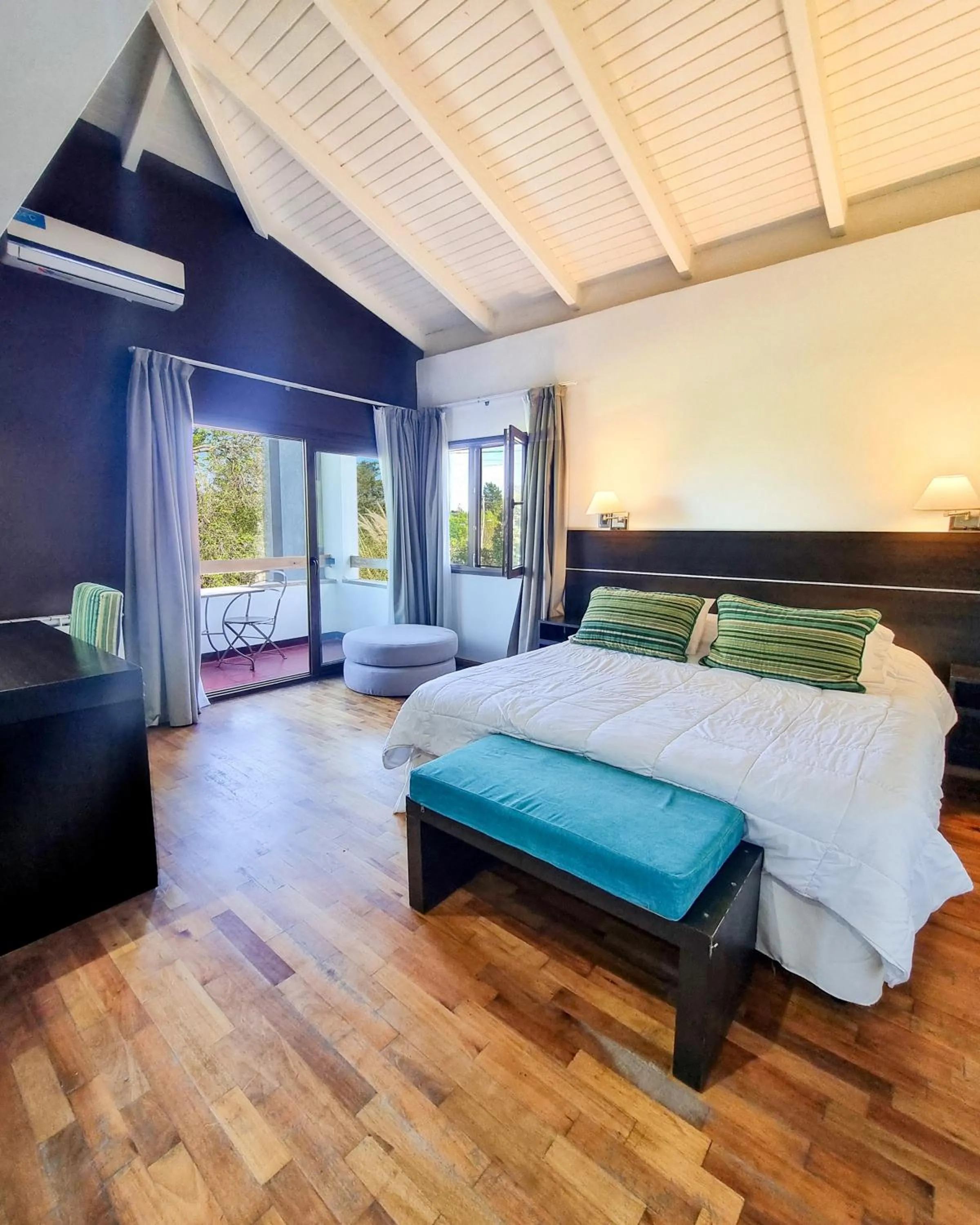 Garden view, Bed in Harmonie Hotel De Montaña - Adults only