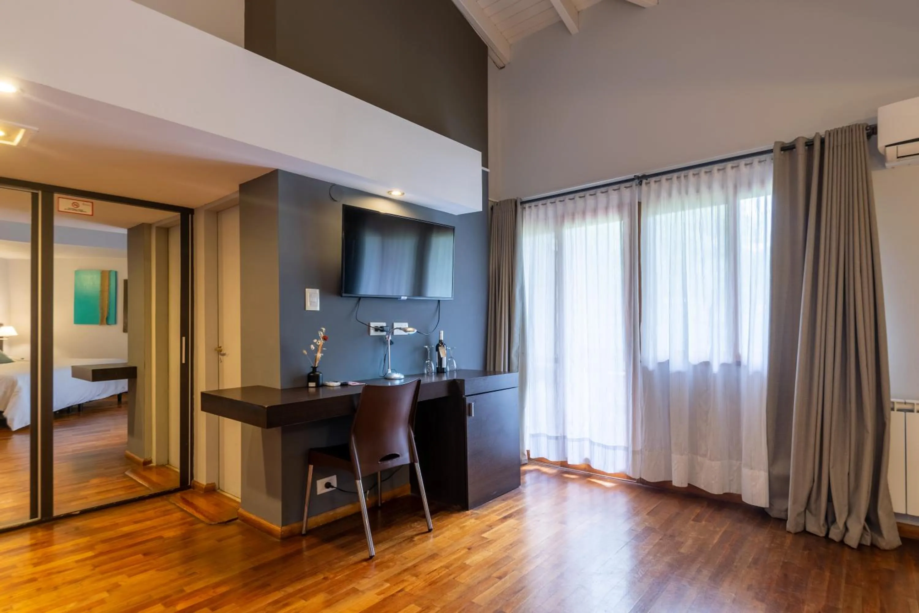 TV and multimedia in Harmonie Hotel De Montaña - Adults only