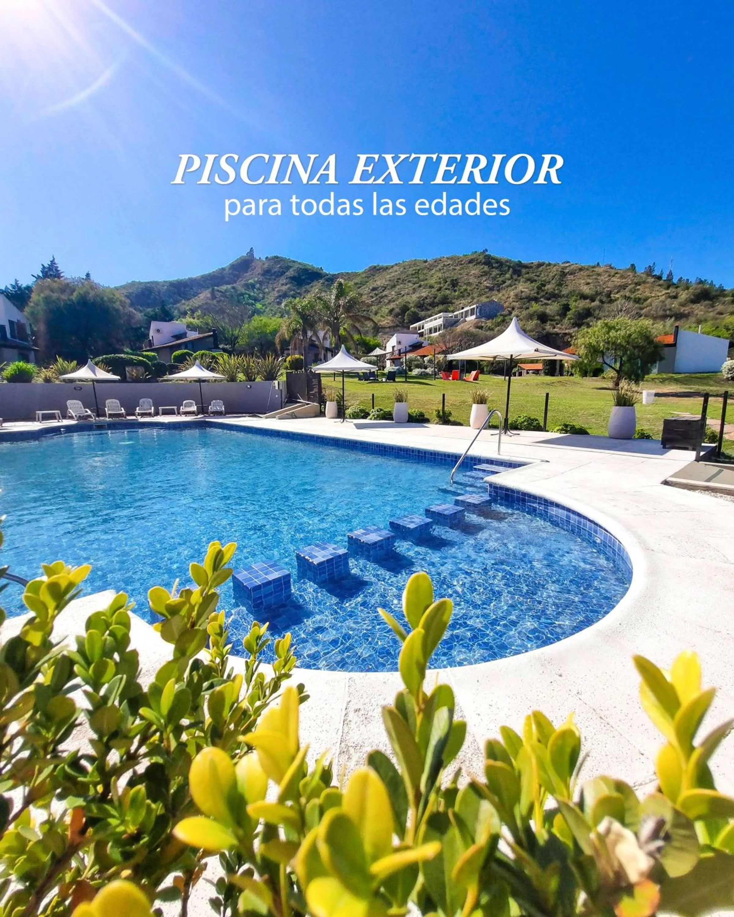 Swimming pool in Harmonie Hotel De Montaña - Adults only