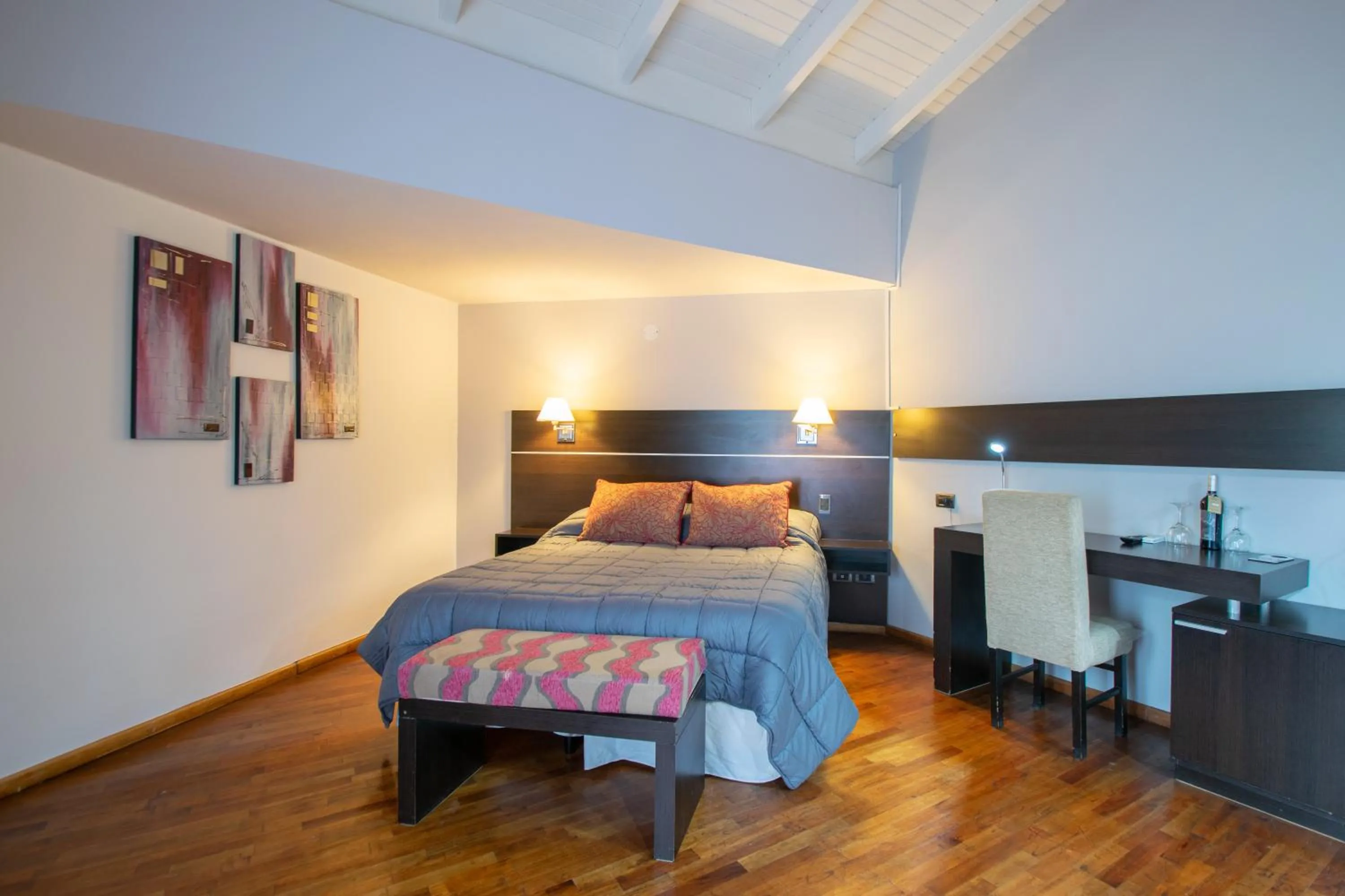 furniture, Bed in Harmonie Hotel De Montaña - Adults only