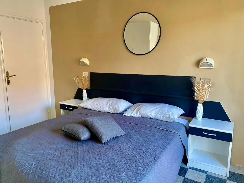 Bedroom in Hotel Villa Pozzi