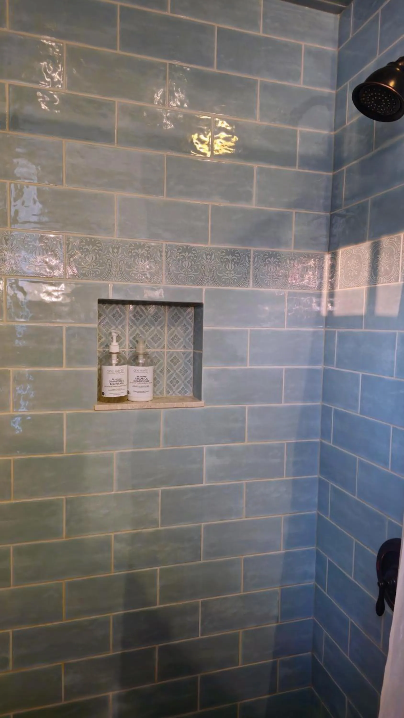 Shower in Historic Wilson-Guy House
