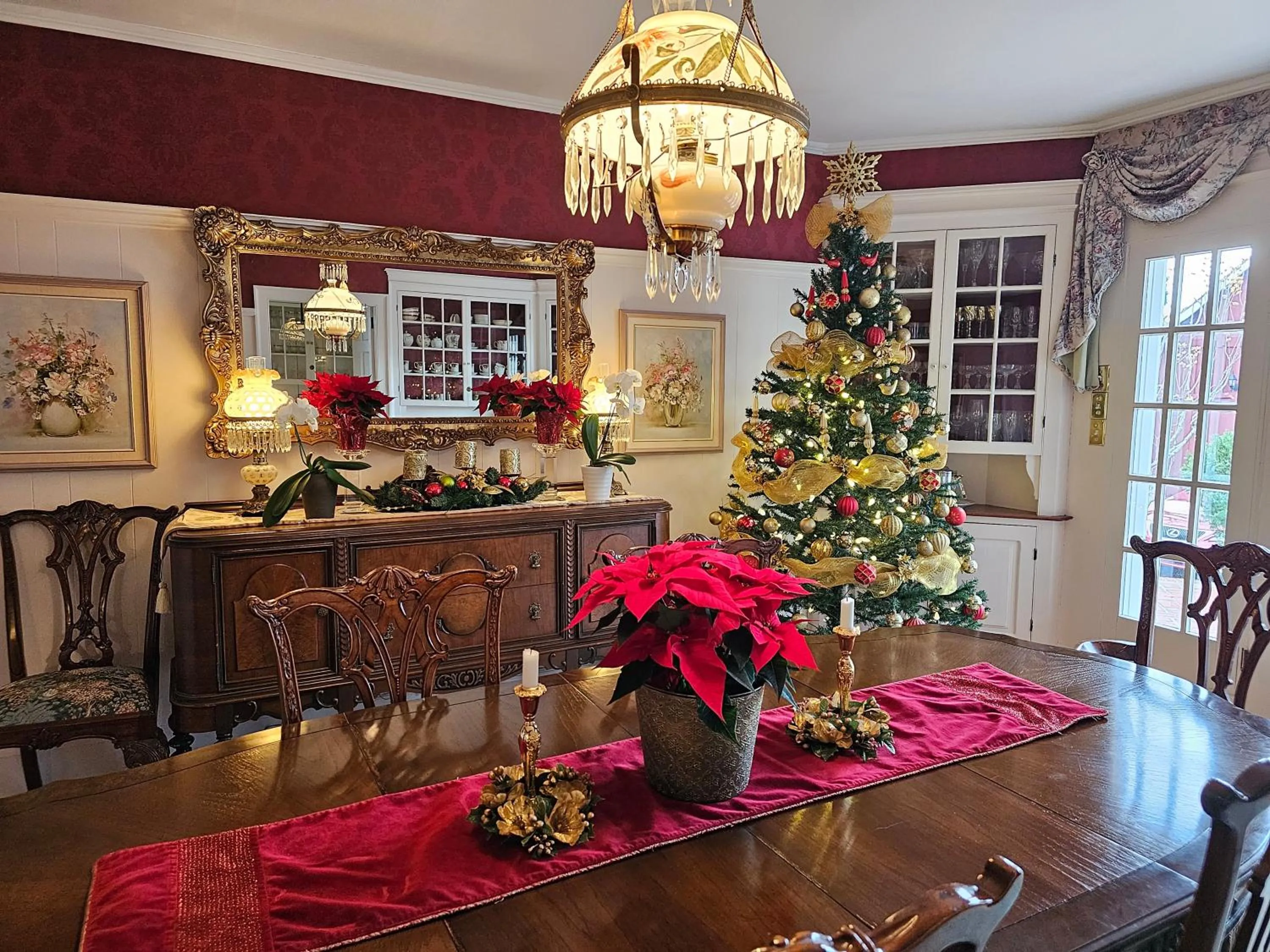 Dining area in Historic Wilson-Guy House