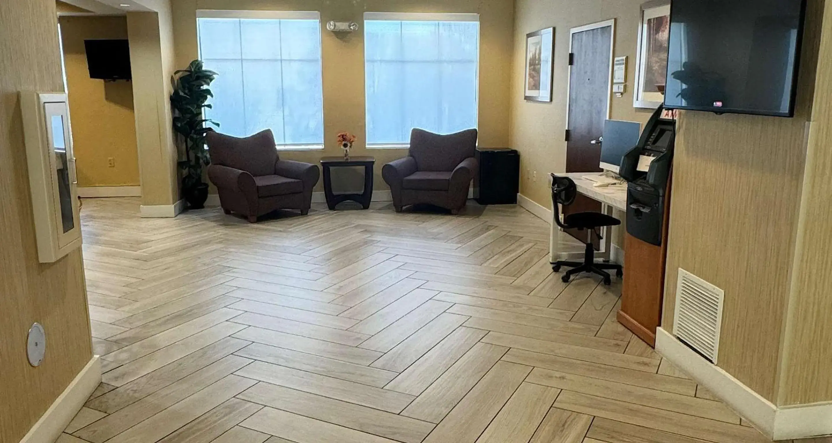 Lobby or reception in Best Western PLUS Hannaford Inn & Suites Lobby or reception in Best Western PLUS Hannaford Inn & Suites