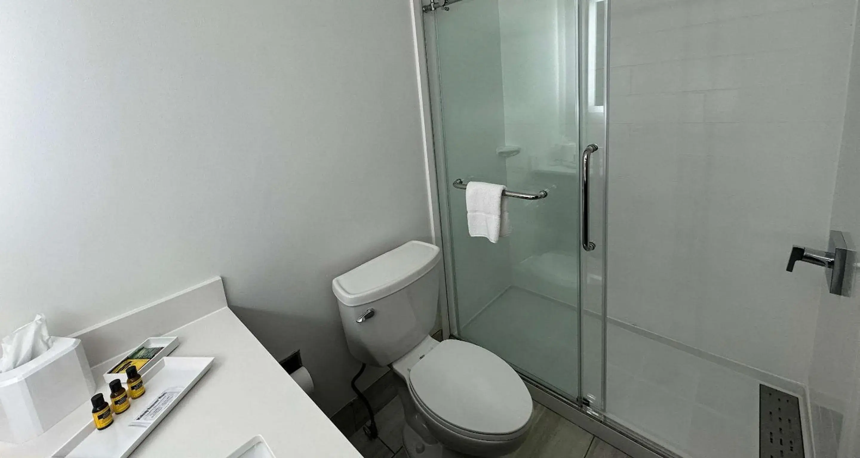 Bathroom in Best Western PLUS Hannaford Inn & Suites Bathroom in Best Western PLUS Hannaford Inn & Suites