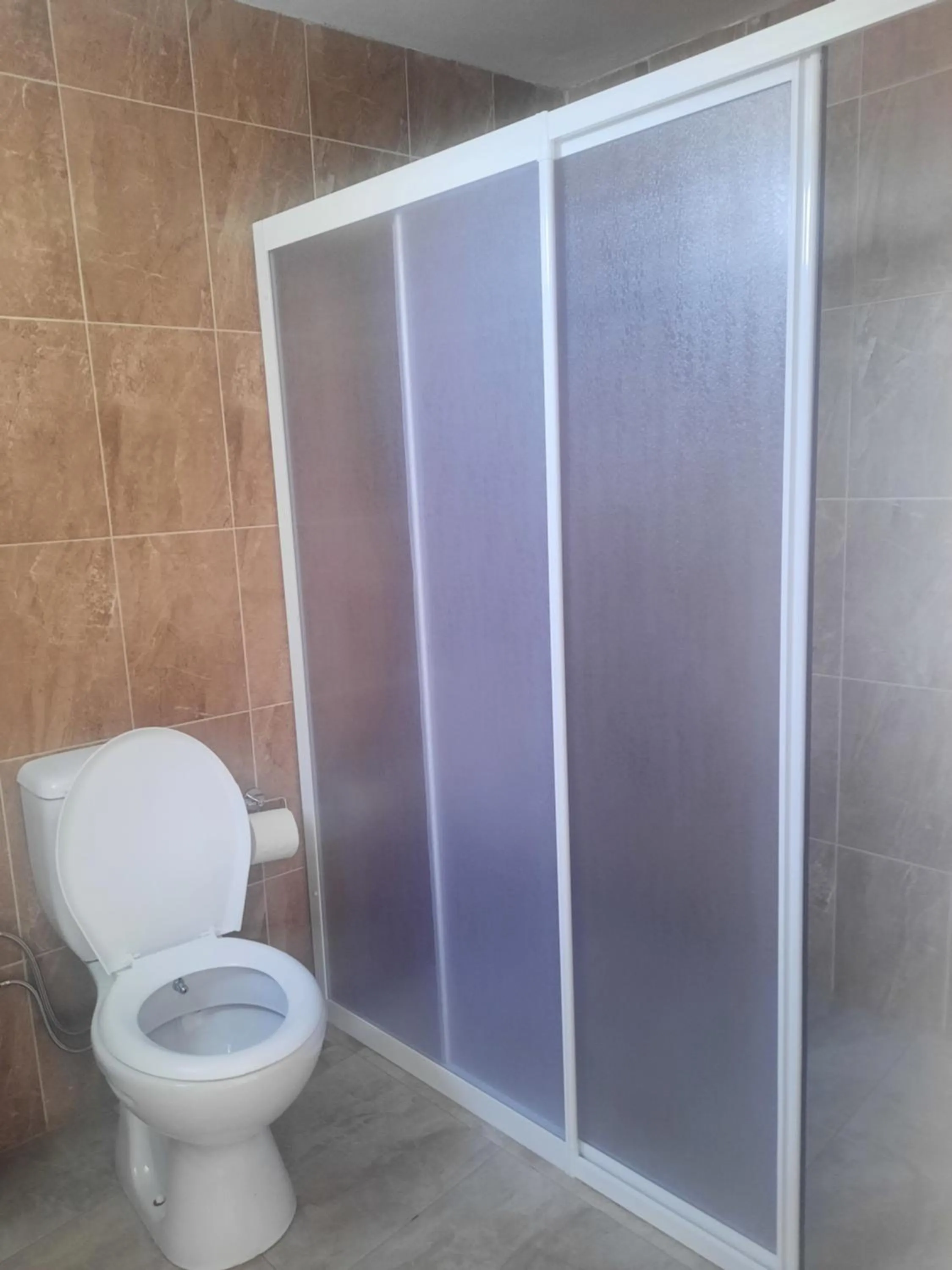 Shower in Onder Pansiyon