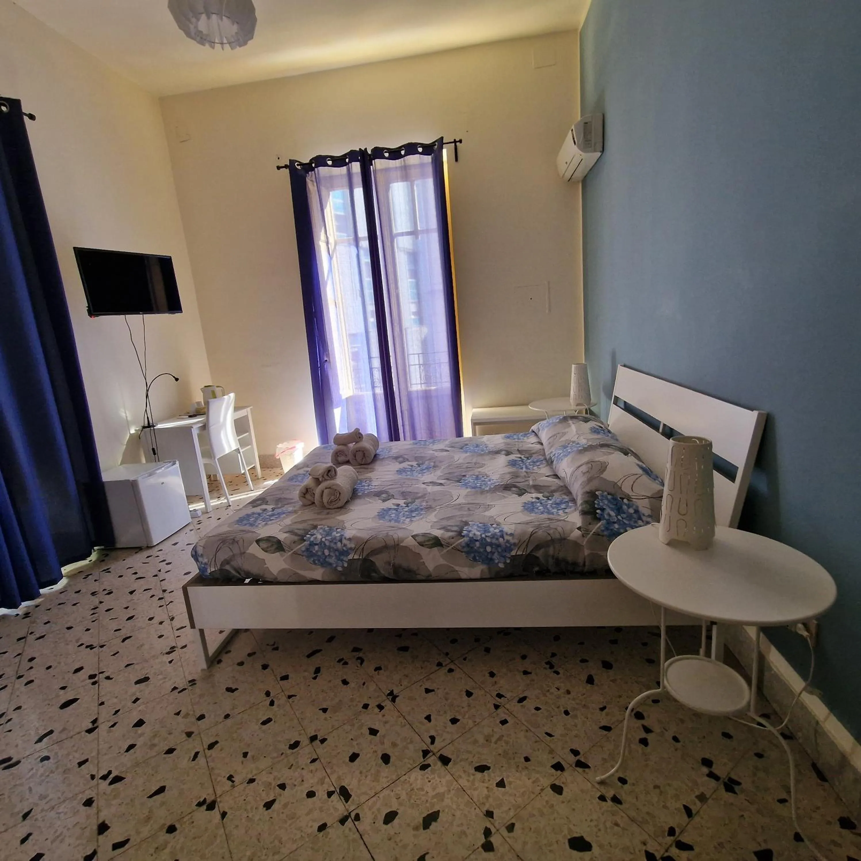 Bed in Arco di Trionfo Palermo Bed & Breakfast