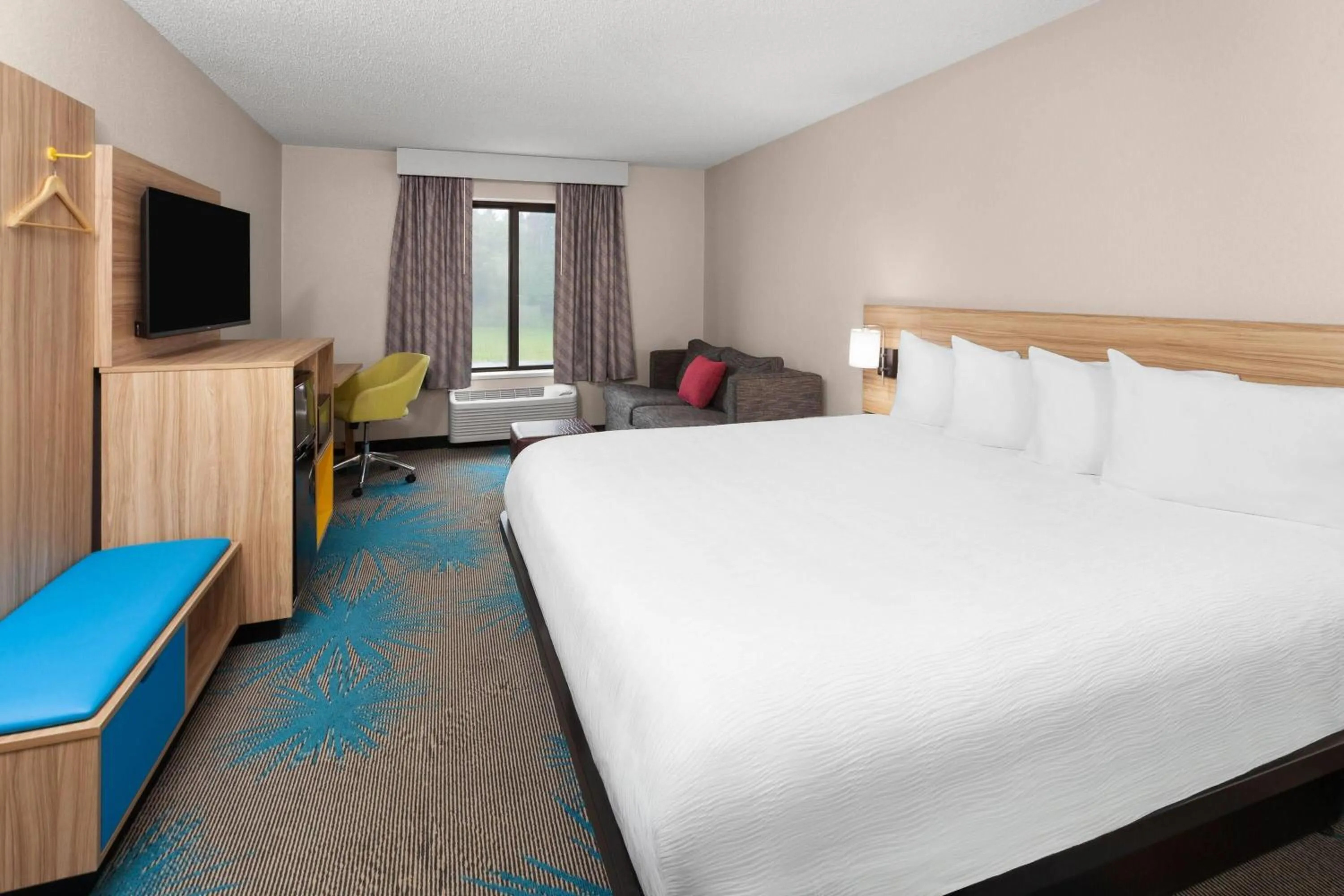 Photo of the whole room, Bed in Days Inn by Wyndham Eagle River