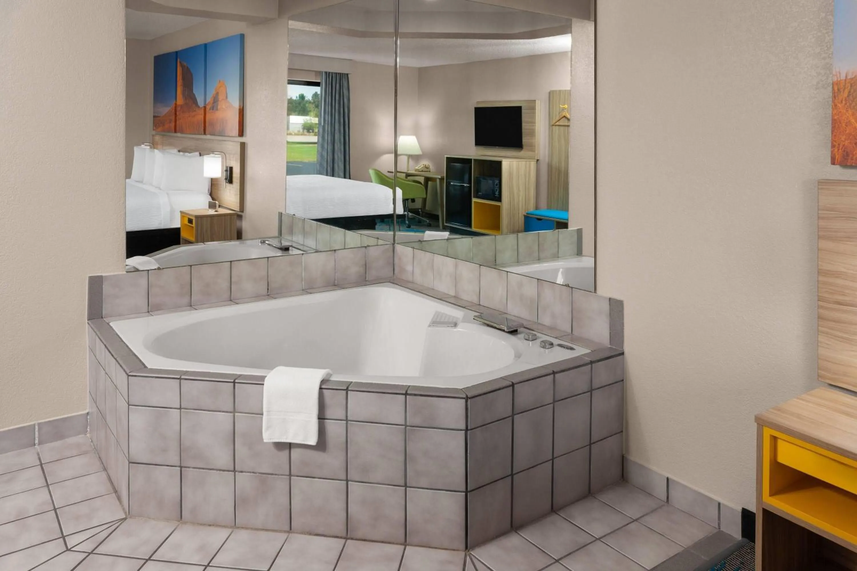 Photo of the whole room in Days Inn by Wyndham Eagle River