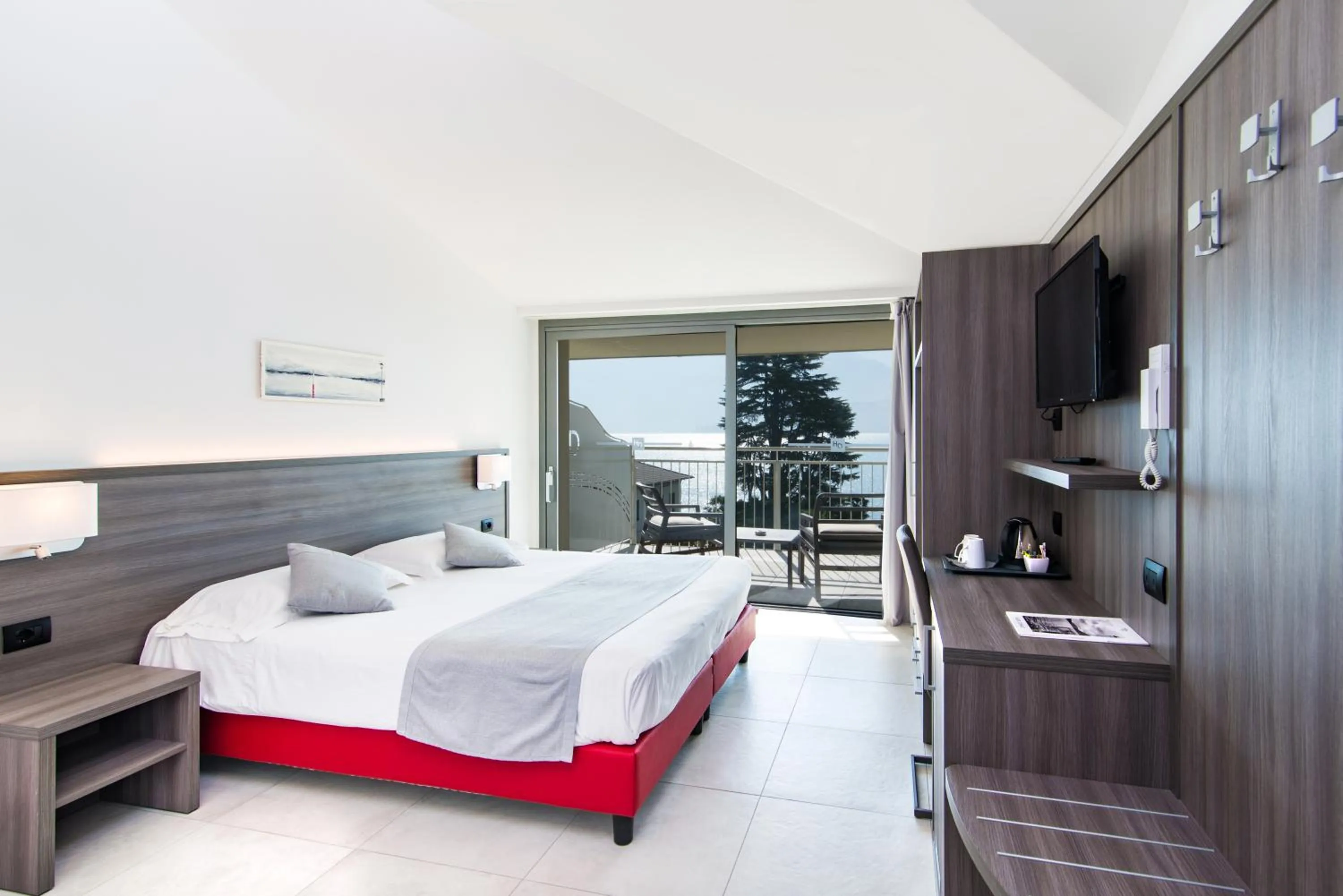 Photo of the whole room, Bed in Hotel Domaso