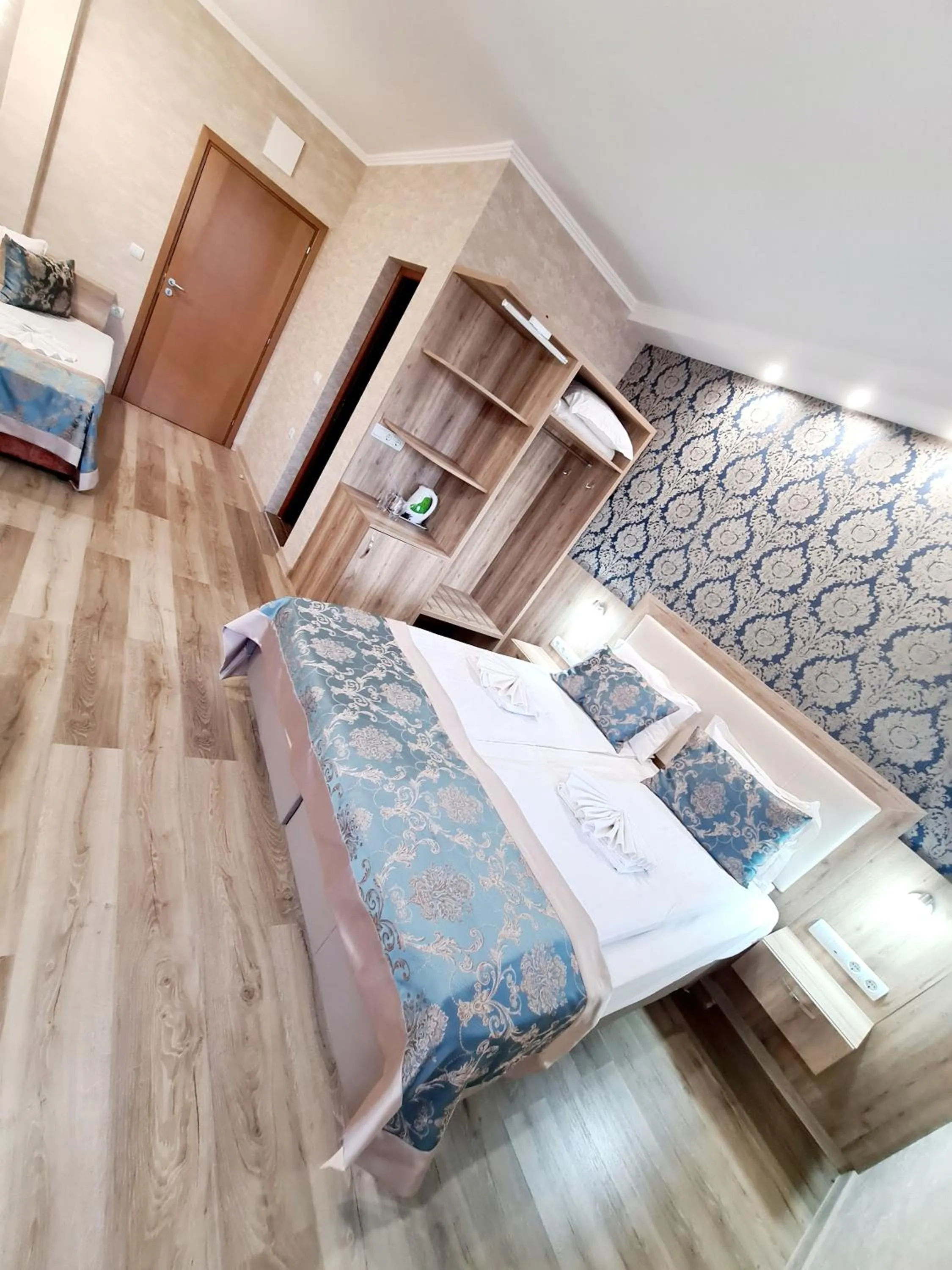 Balcony/Terrace, Bed in Lucky Hotel