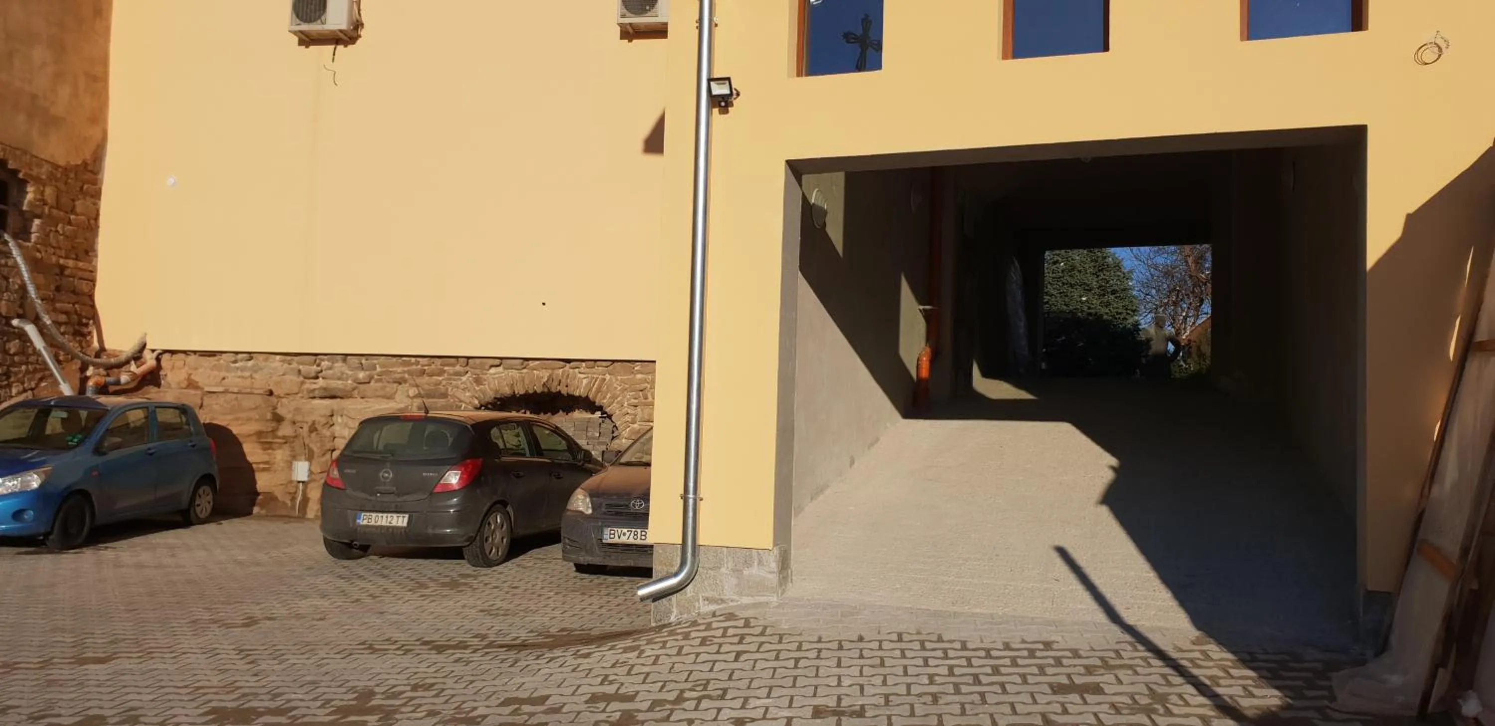 Lucky Hotel