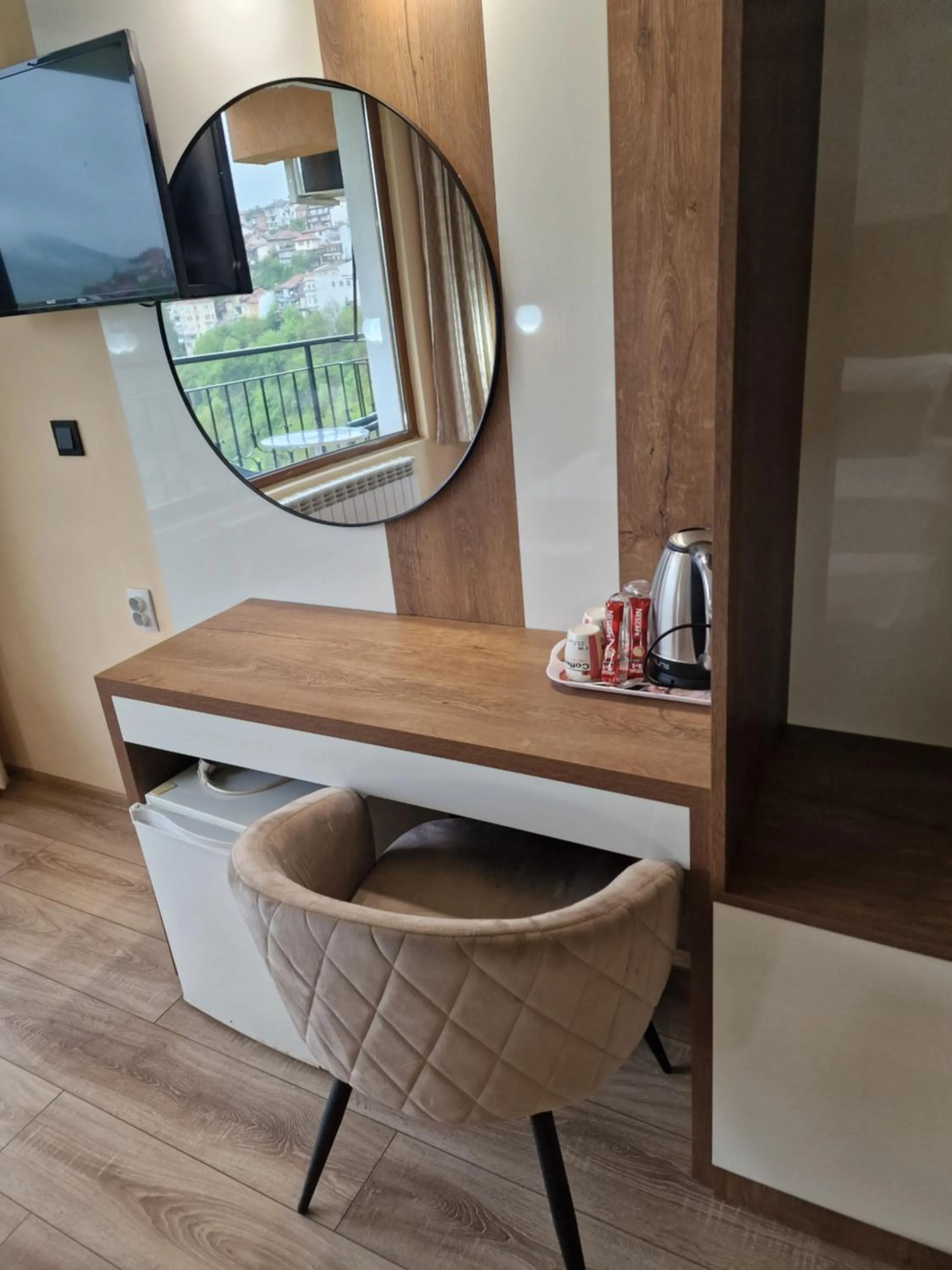 Lucky Hotel