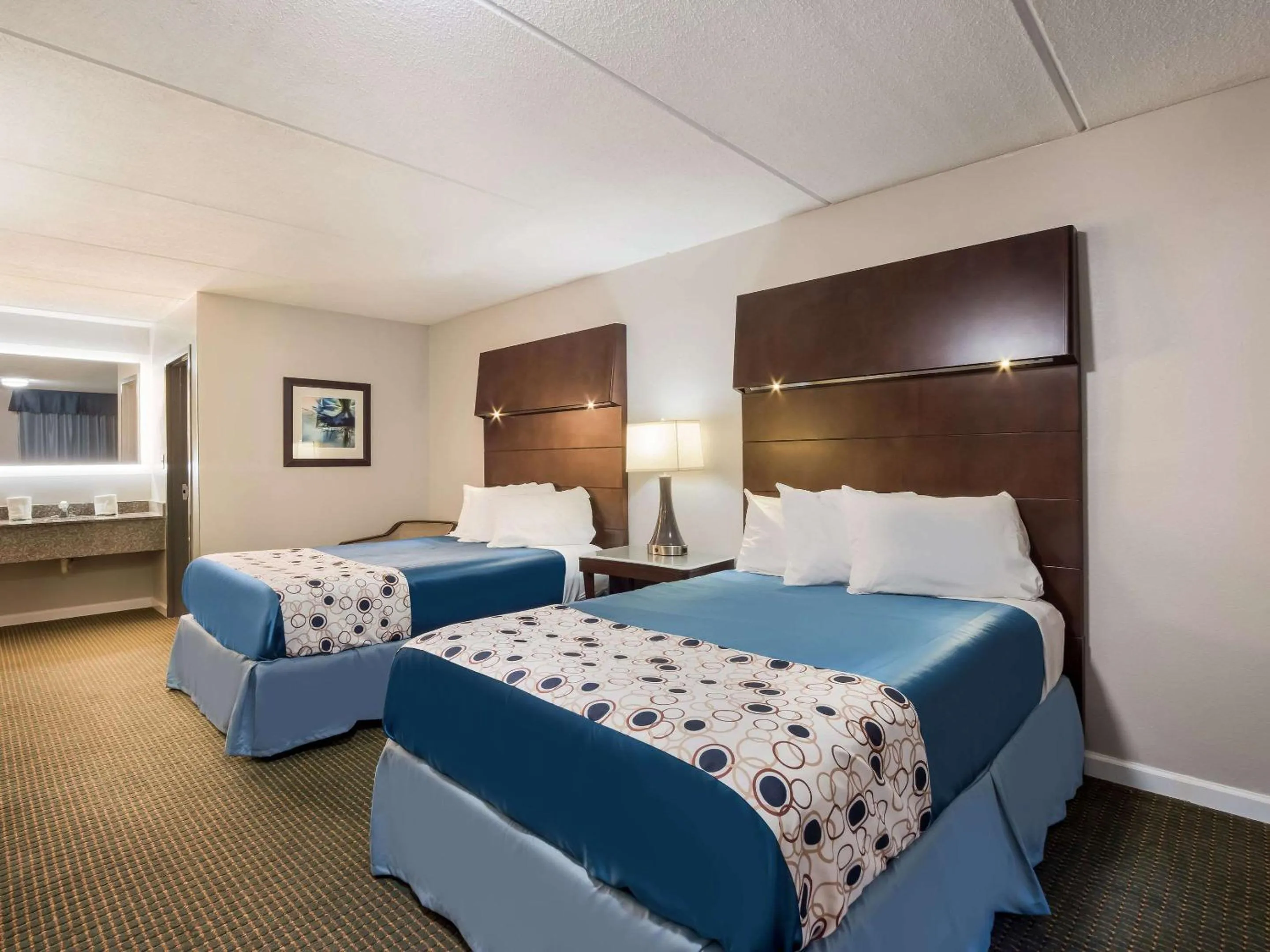 Bedroom, Bed in Rodeway Inn Greenwood