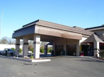 Facade/entrance in Rodeway Inn Greenwood
