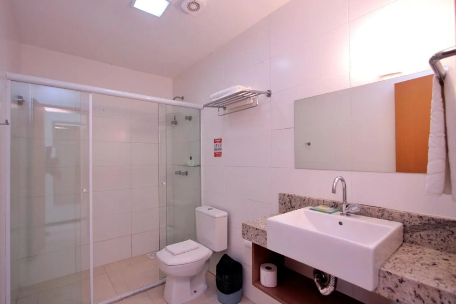 Bathroom in Belluno Apart Hotel