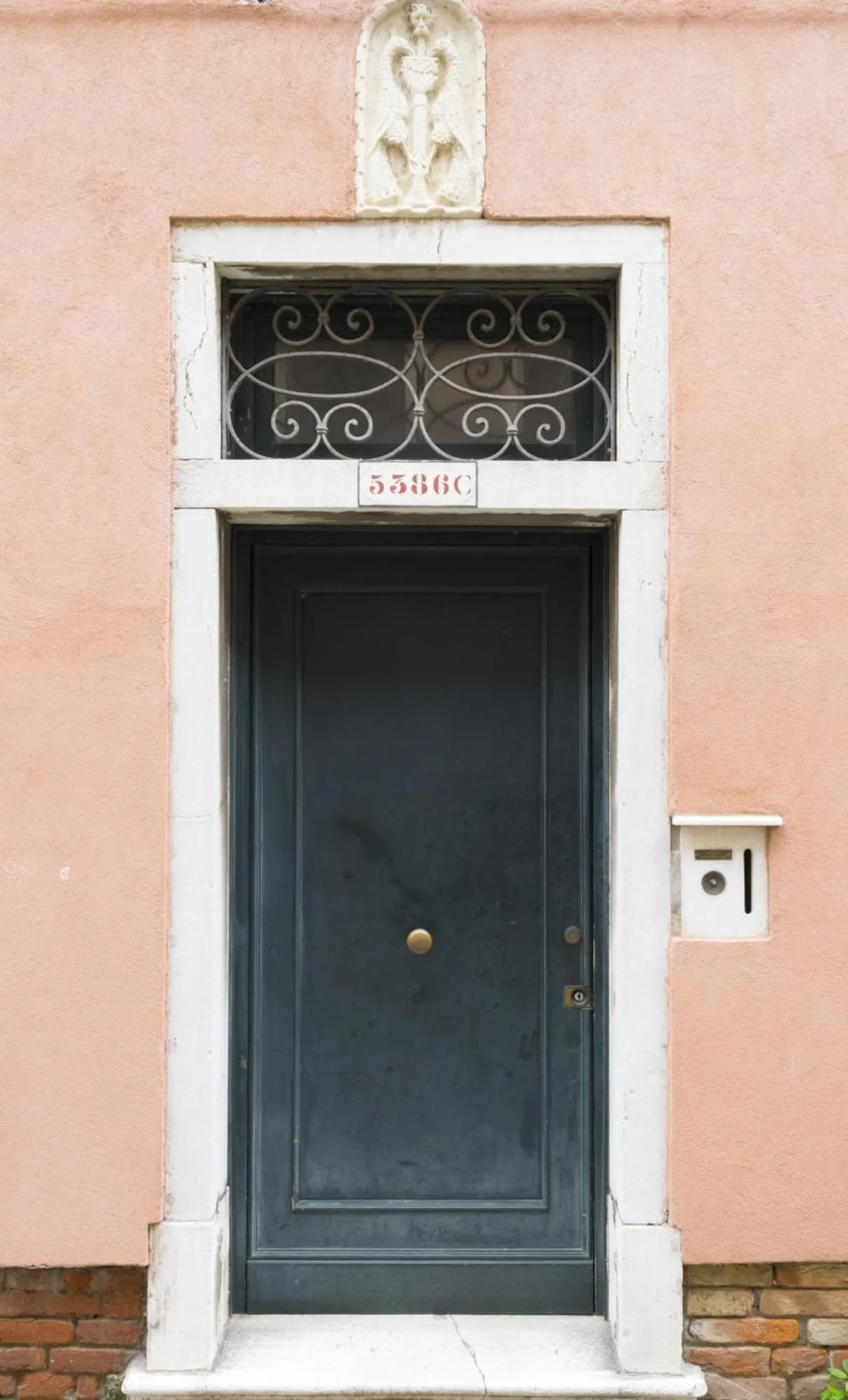 Facade/entrance in Bella Vita Charming House