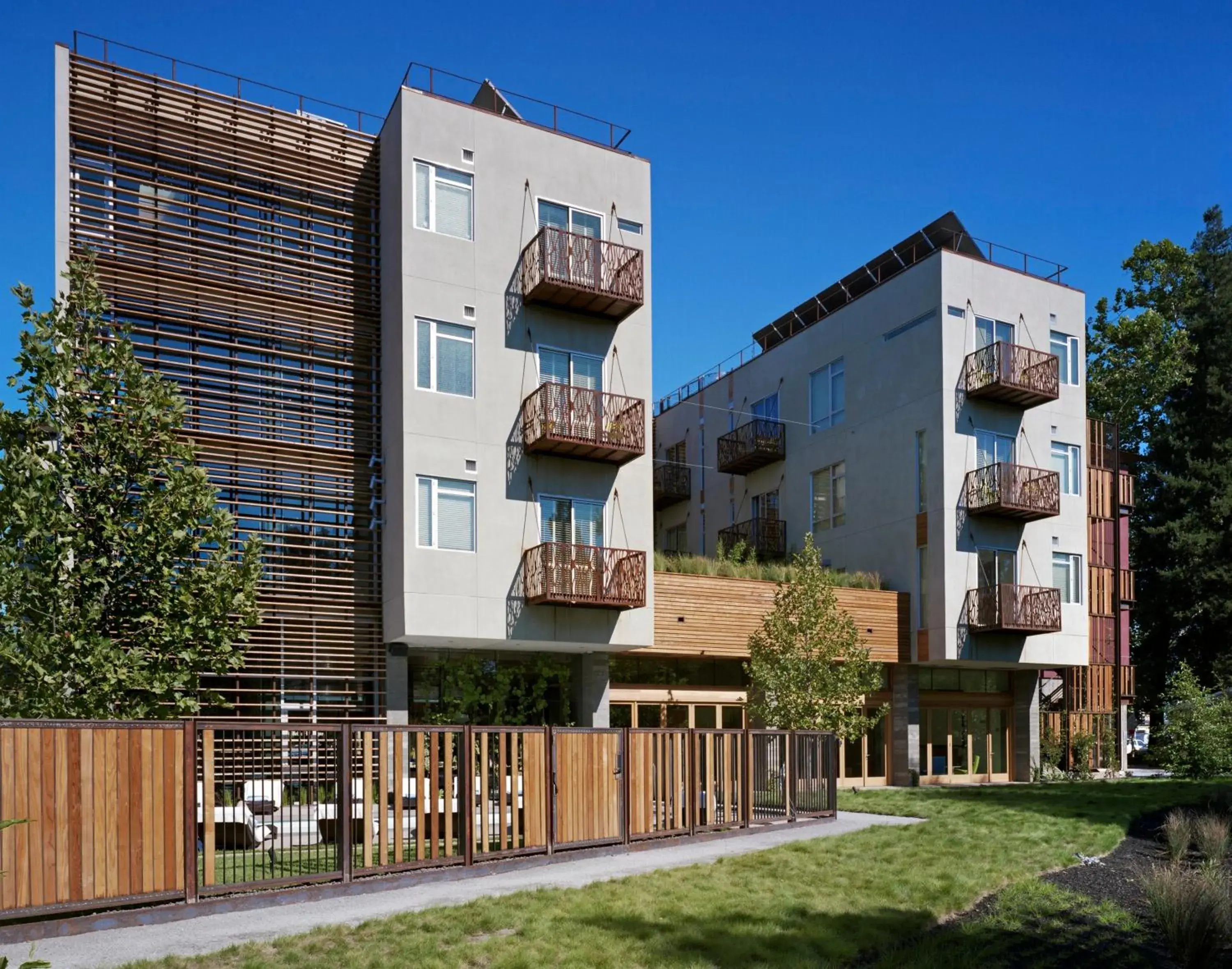 Facade/entrance in H2hotel Facade/entrance in H2hotel