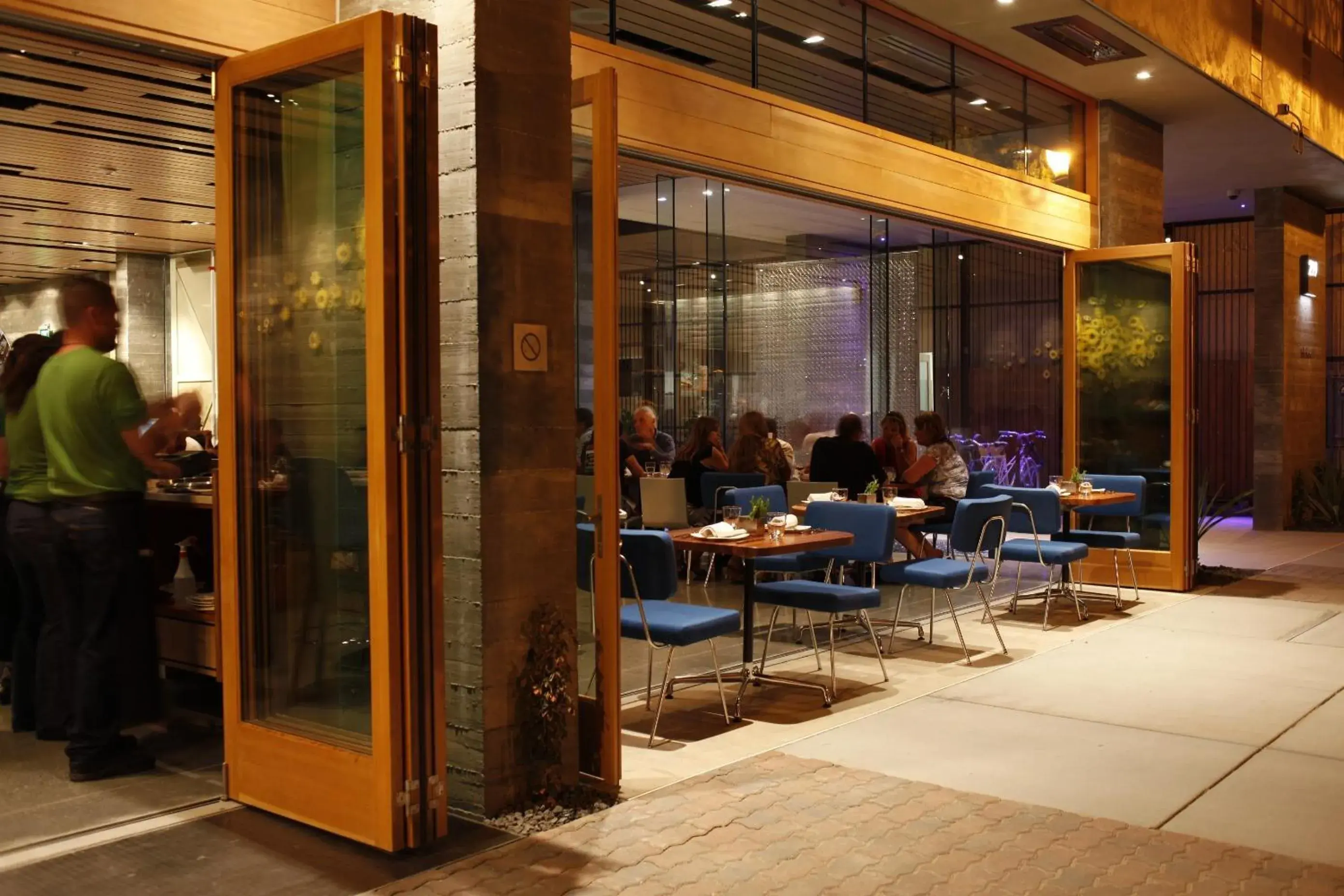 Restaurant/places to eat in H2hotel Restaurant/places to eat in H2hotel