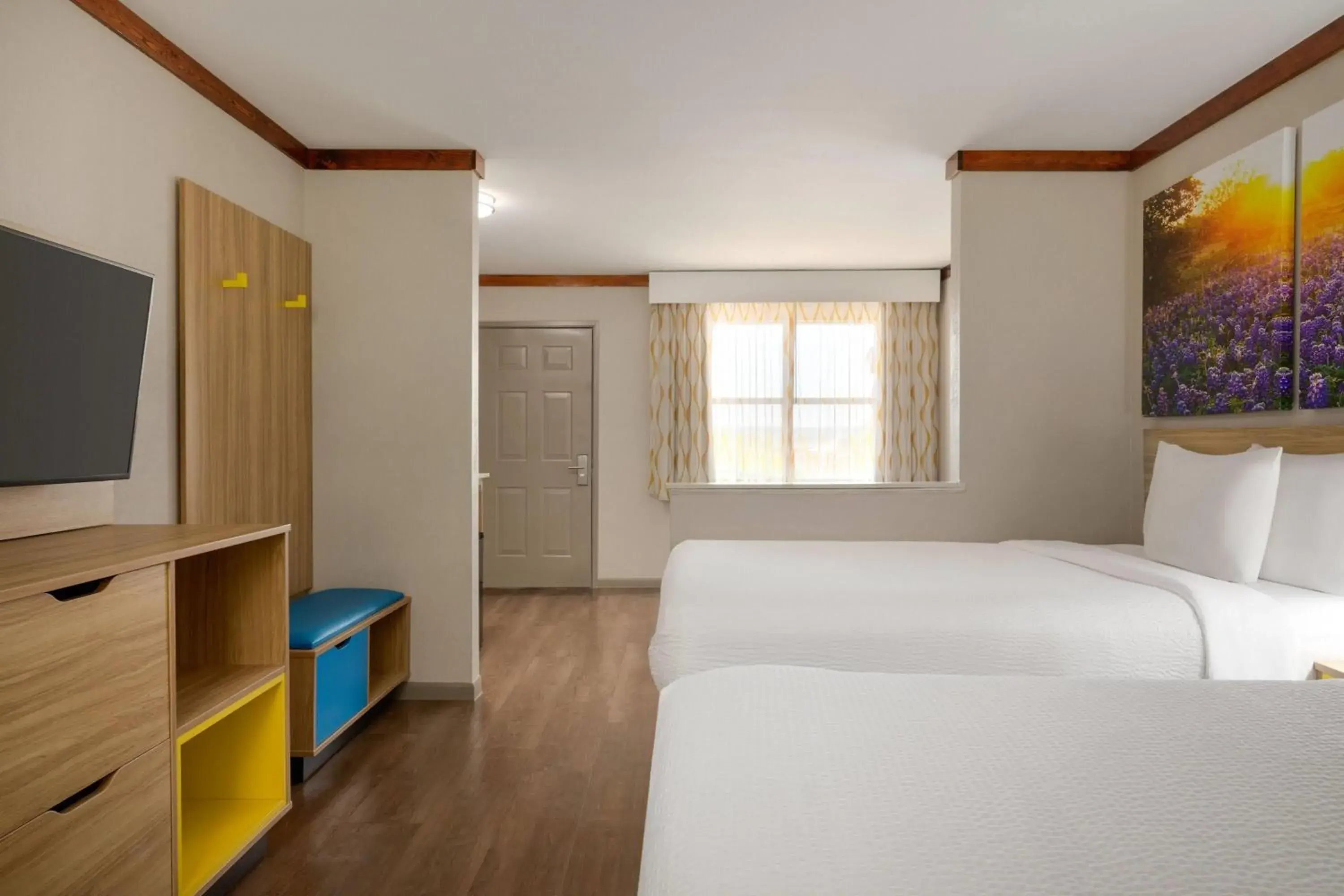 Photo of the whole room, Bed in Days Inn by Wyndham Suites Fredericksburg Photo of the whole room, Bed in Days Inn by Wyndham Suites Fredericksburg