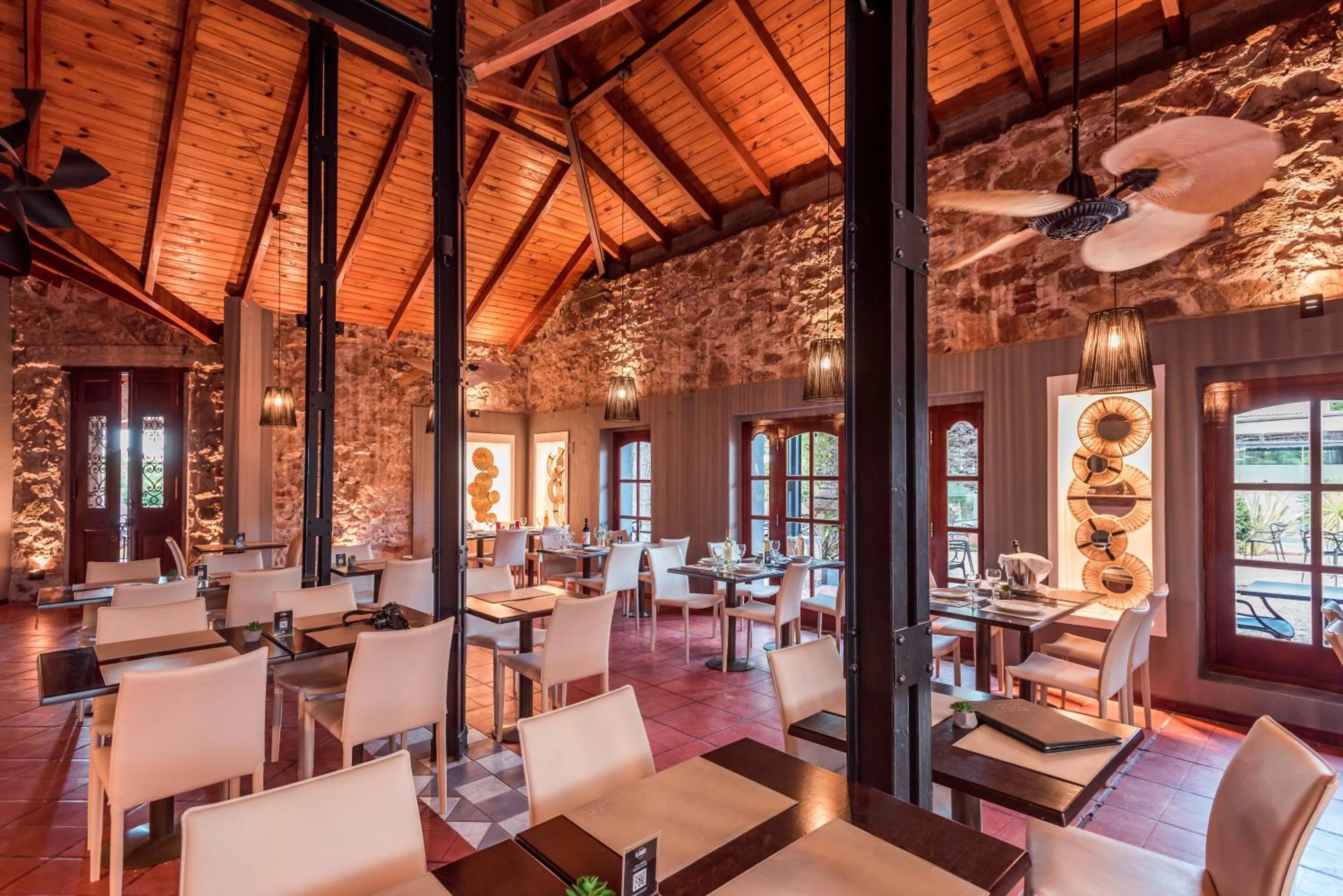 Restaurant/places to eat in Pinares del Cerro Resort & Suites