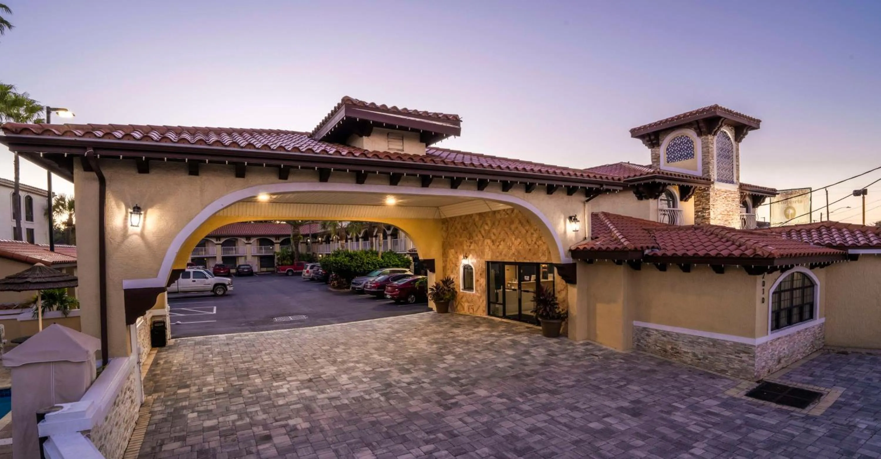 Property building in Best Western Historical Inn