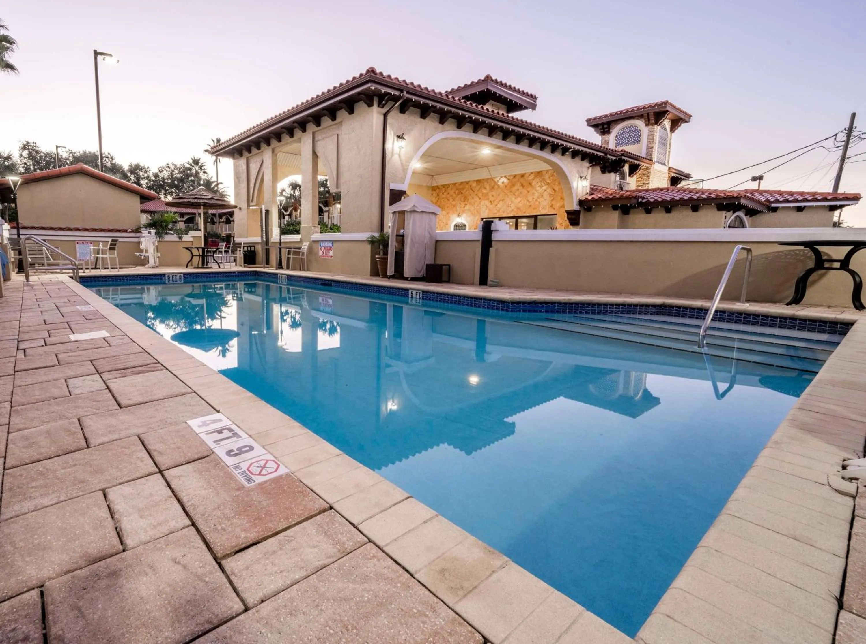 Property building in Best Western Historical Inn