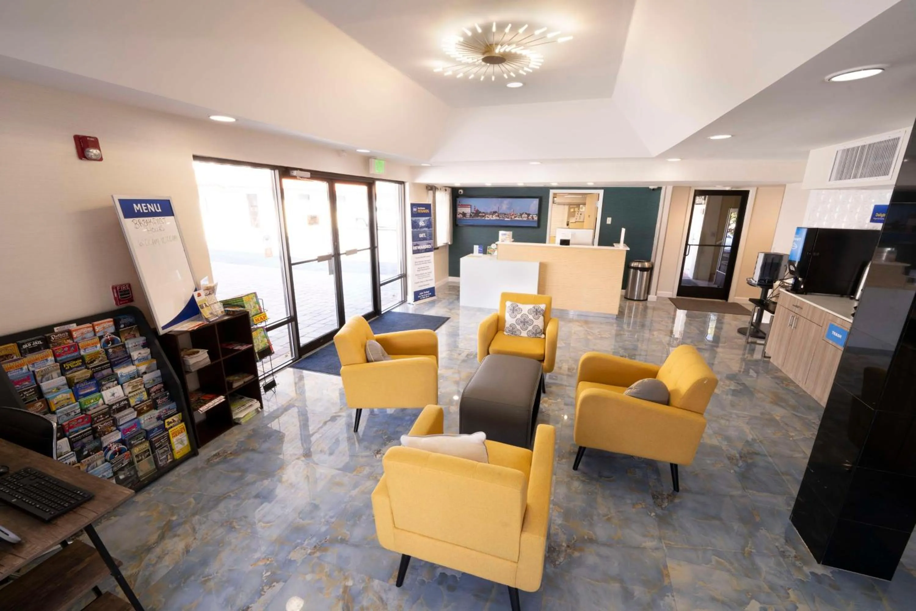 Lobby or reception in Best Western Historical Inn