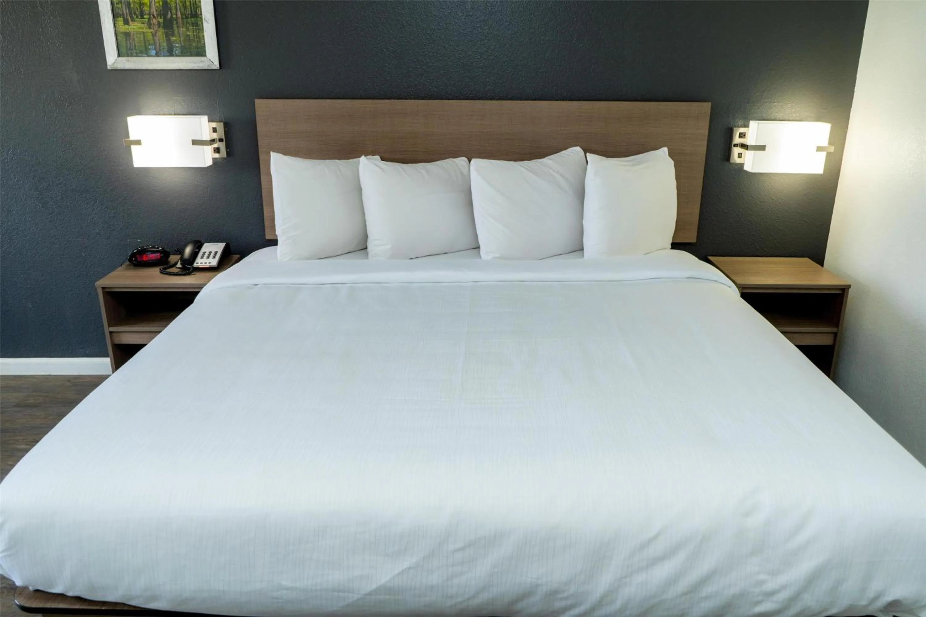 Bedroom, Bed in Americas Best Value Inn Donaldsonville