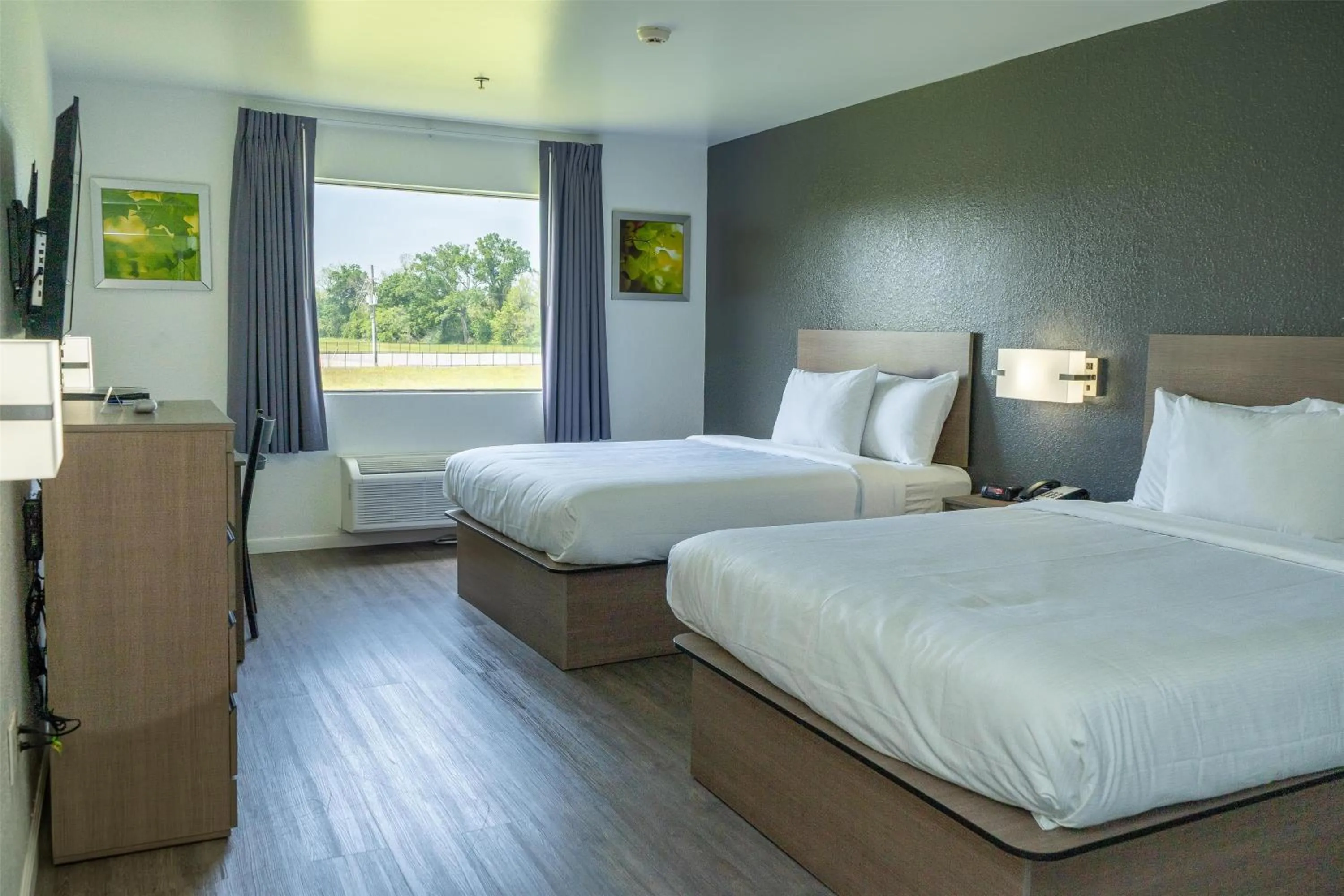 Bedroom, Bed in Americas Best Value Inn Donaldsonville