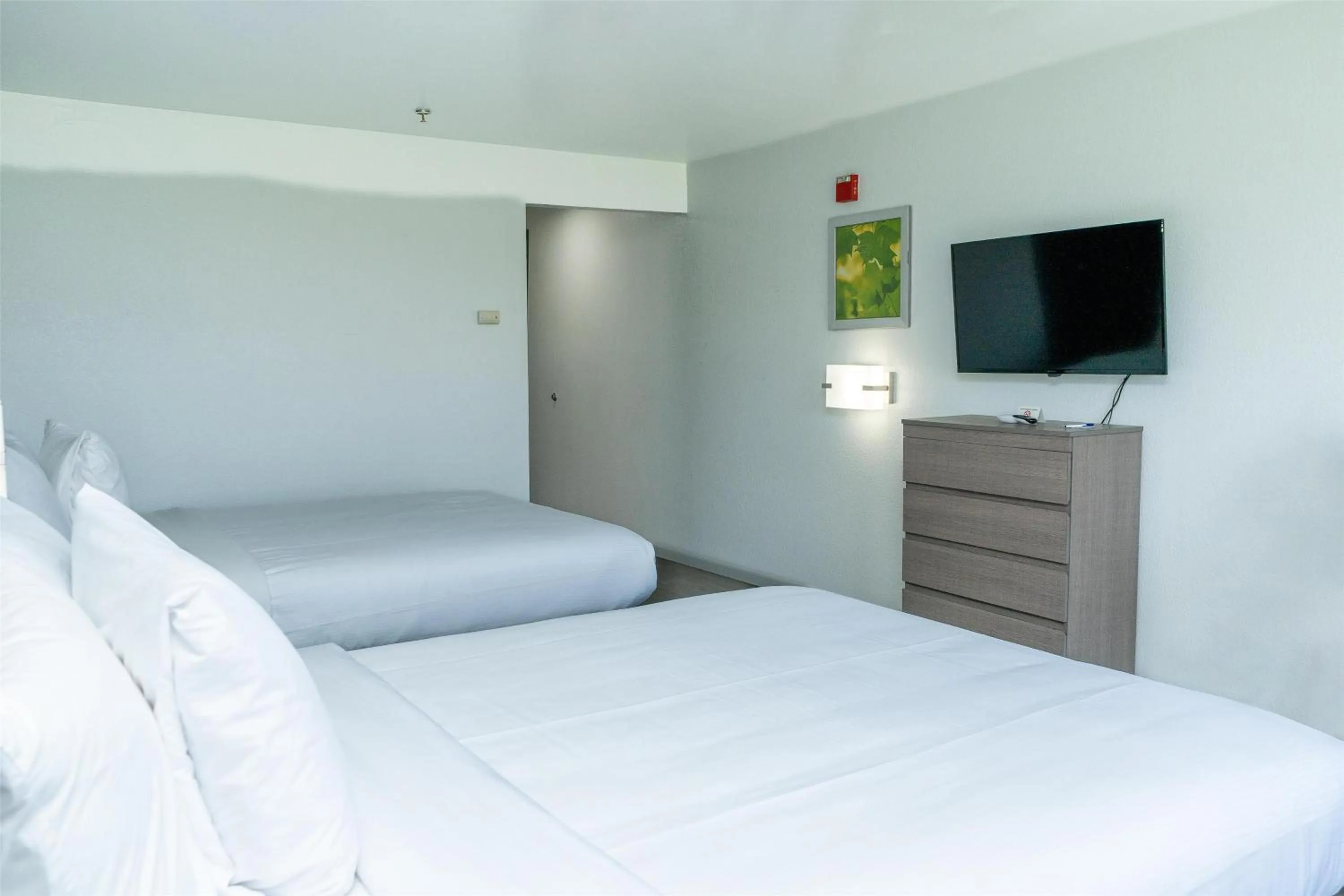 Bedroom, Bed in Americas Best Value Inn Donaldsonville