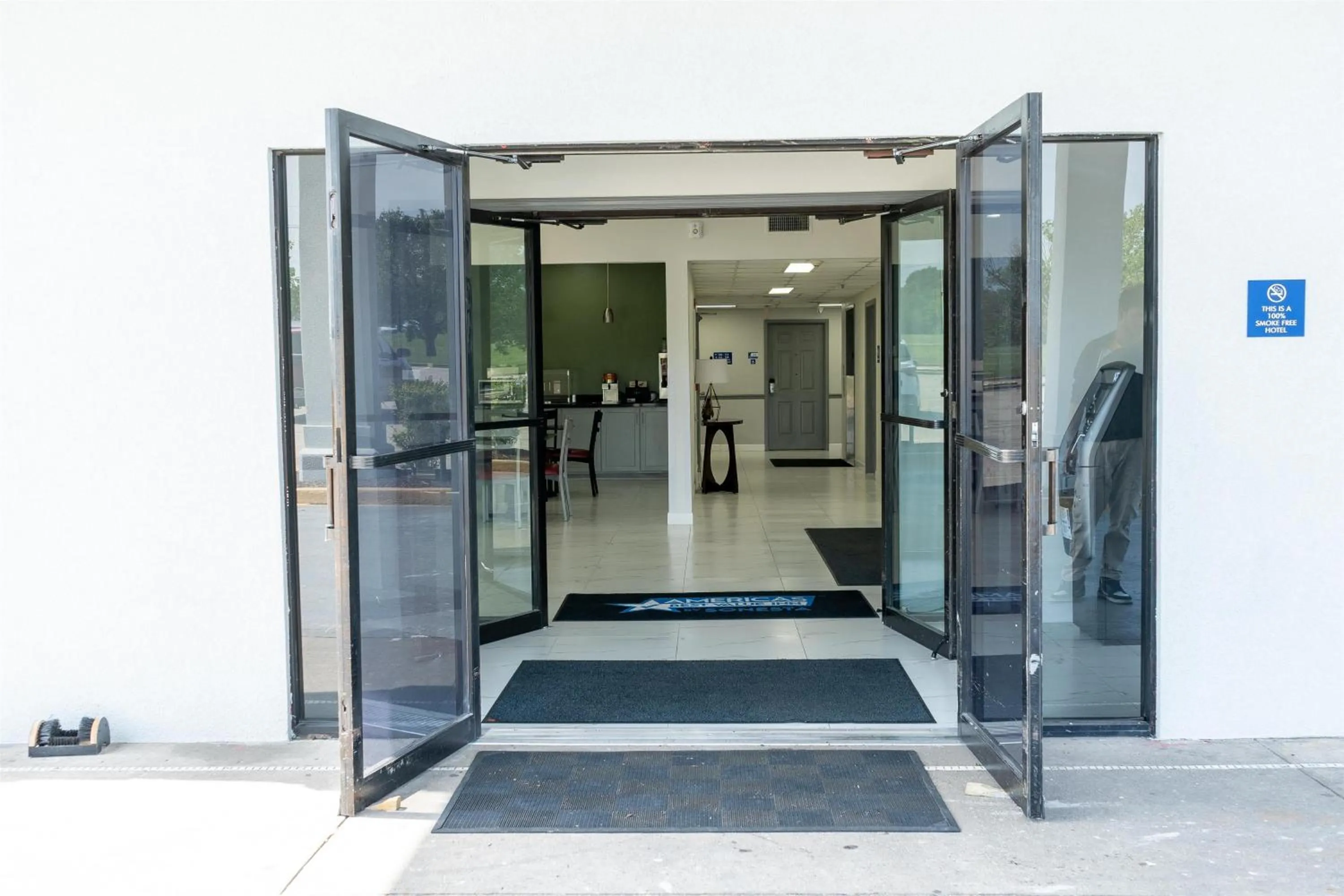 Property building in Americas Best Value Inn Donaldsonville