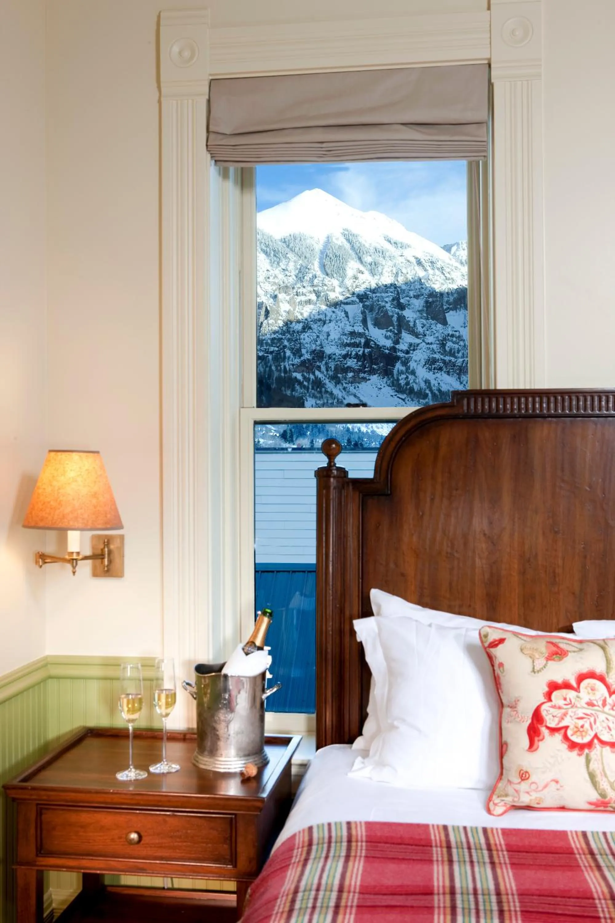 Winter, Bed in New Sheridan Hotel