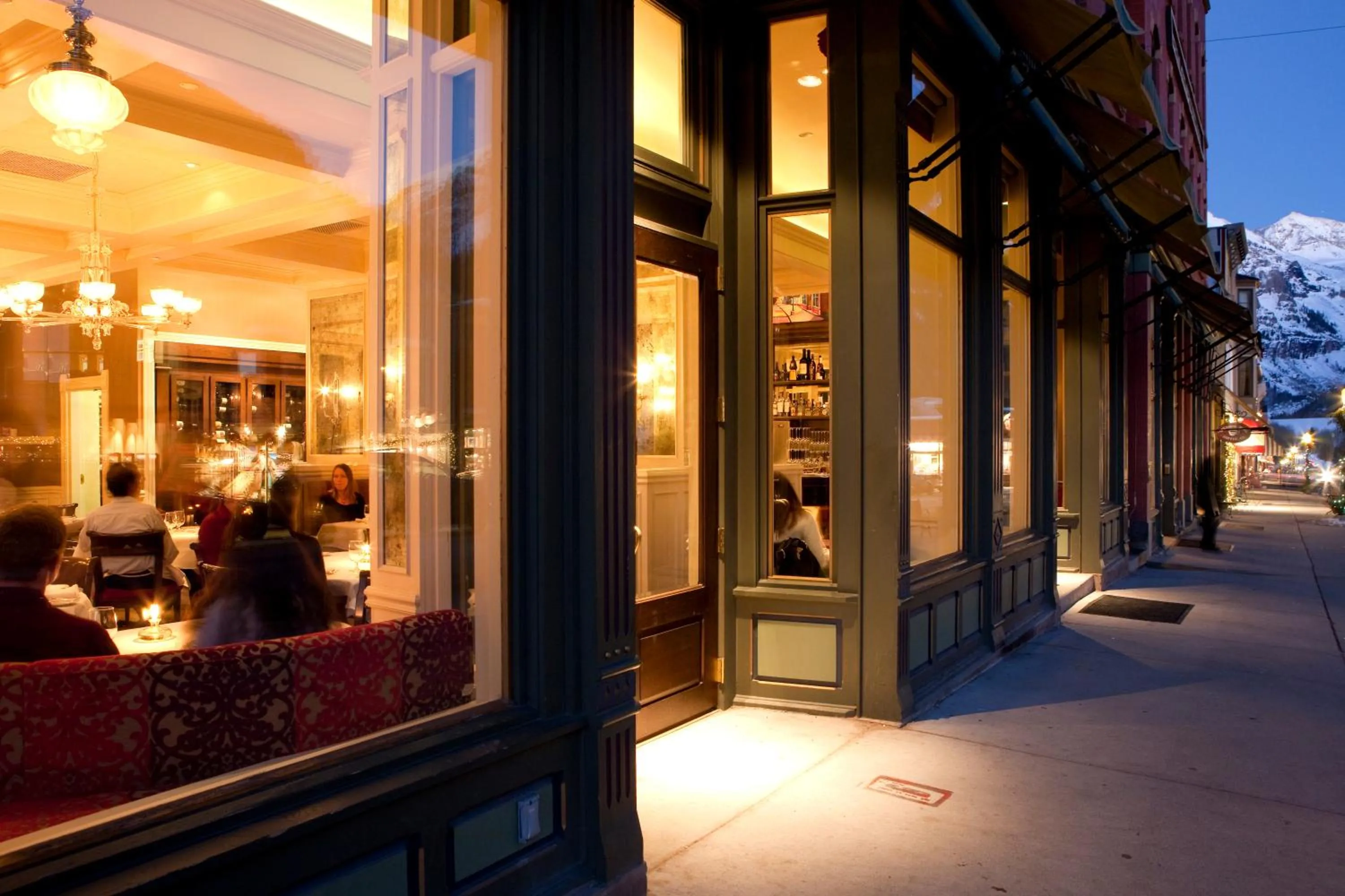 Facade/entrance in New Sheridan Hotel