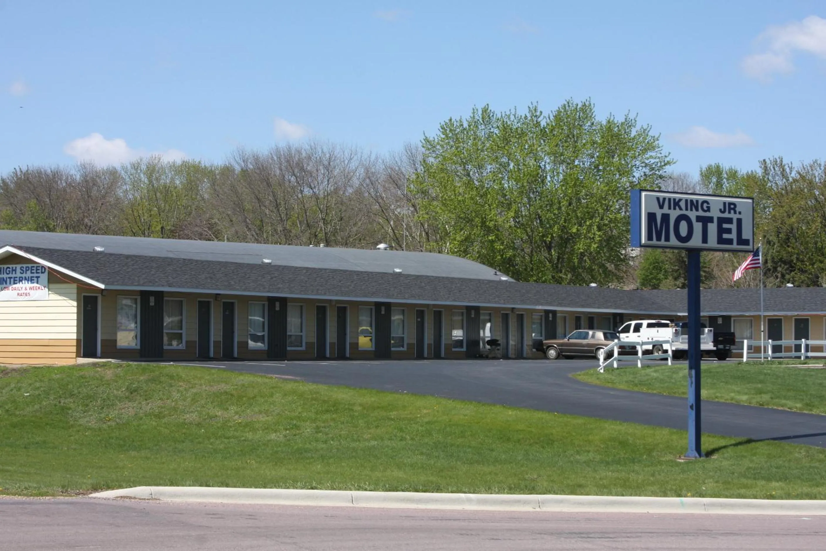 Viking Jr. Motel