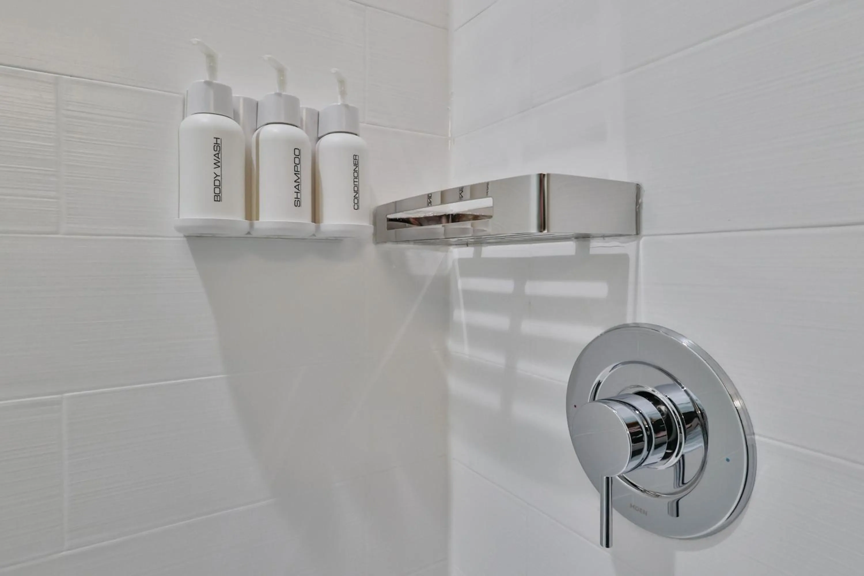 Shower in The Penn Stroud, Stroudsburg - Poconos, an Ascend Collection Hotel