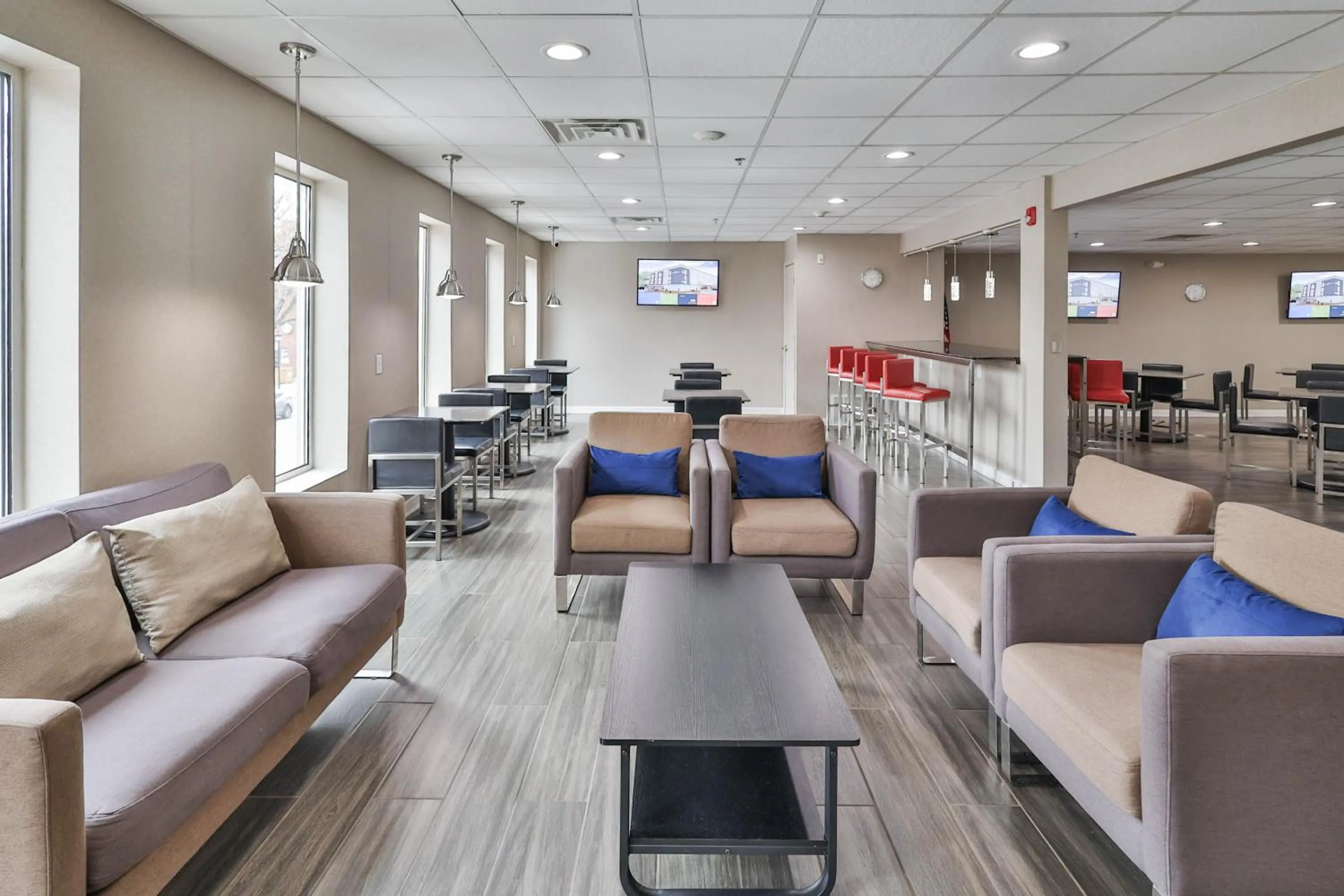Seating area in The Penn Stroud, Stroudsburg - Poconos, an Ascend Collection Hotel
