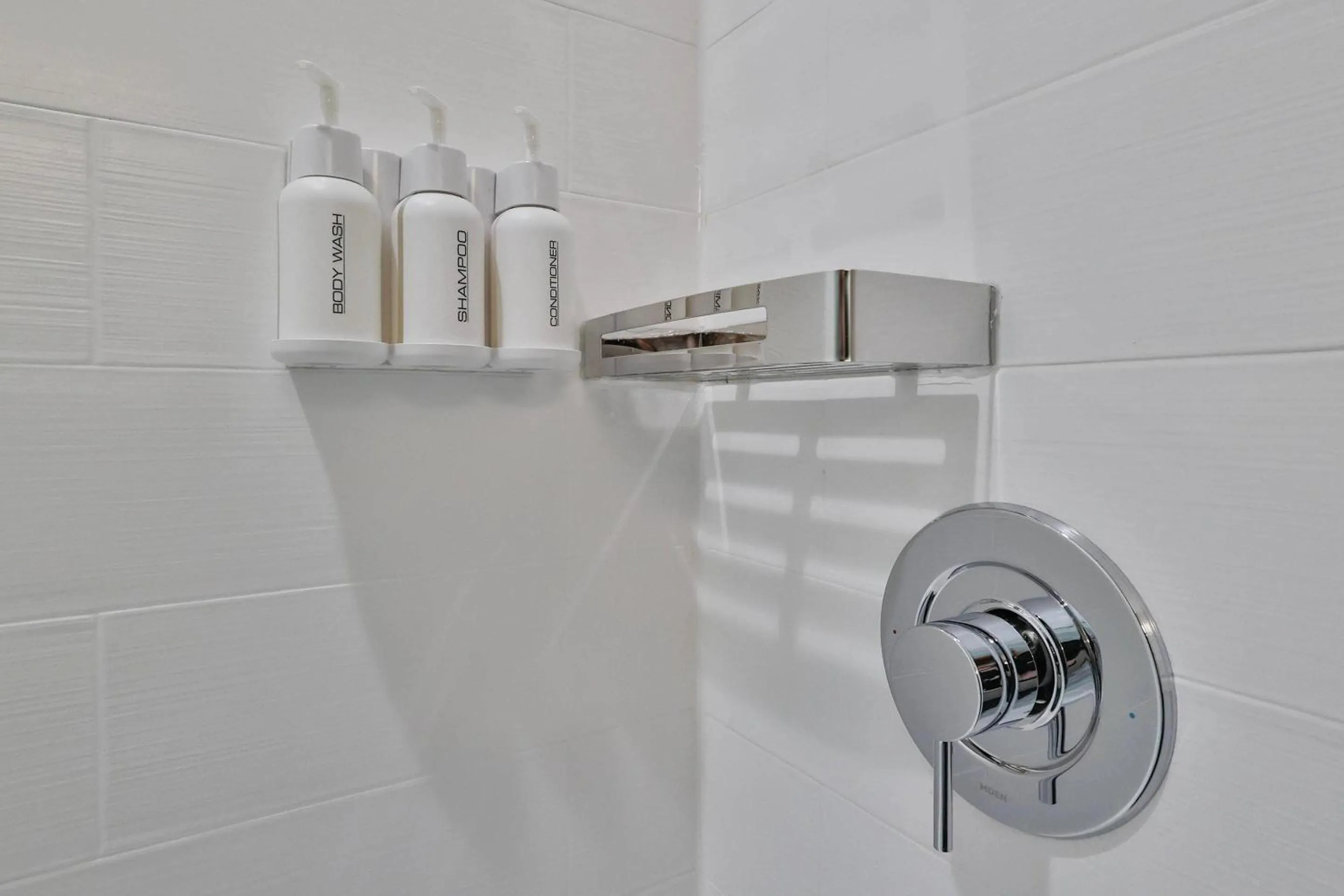 Bedroom in The Penn Stroud, Stroudsburg - Poconos, an Ascend Collection Hotel